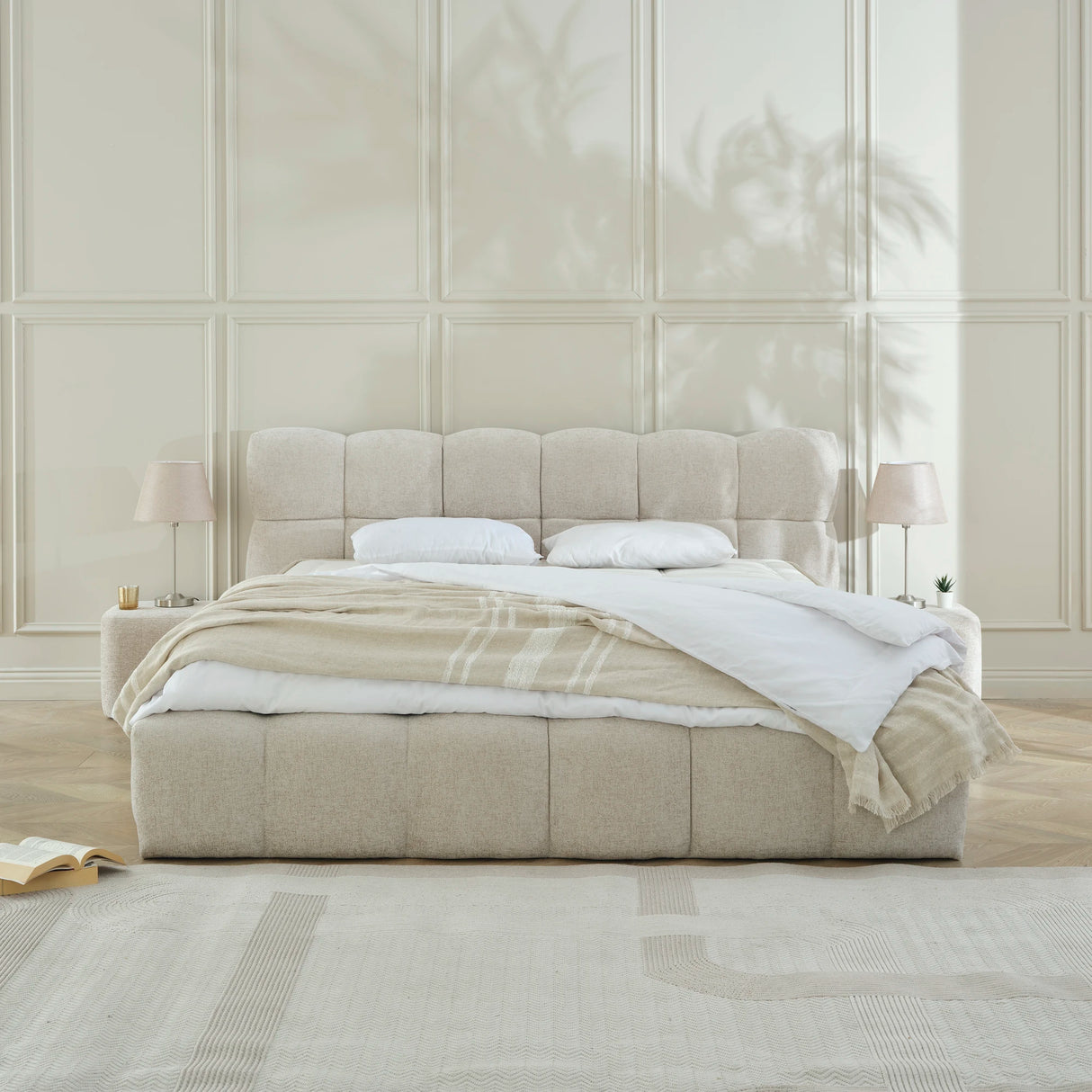 Designer Polsterbett BELO Boucle mit Stauraum