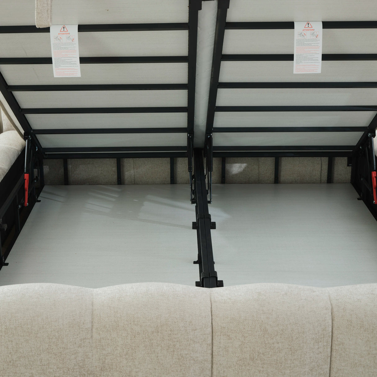 Designer Polsterbett BELO Boucle mit Stauraum