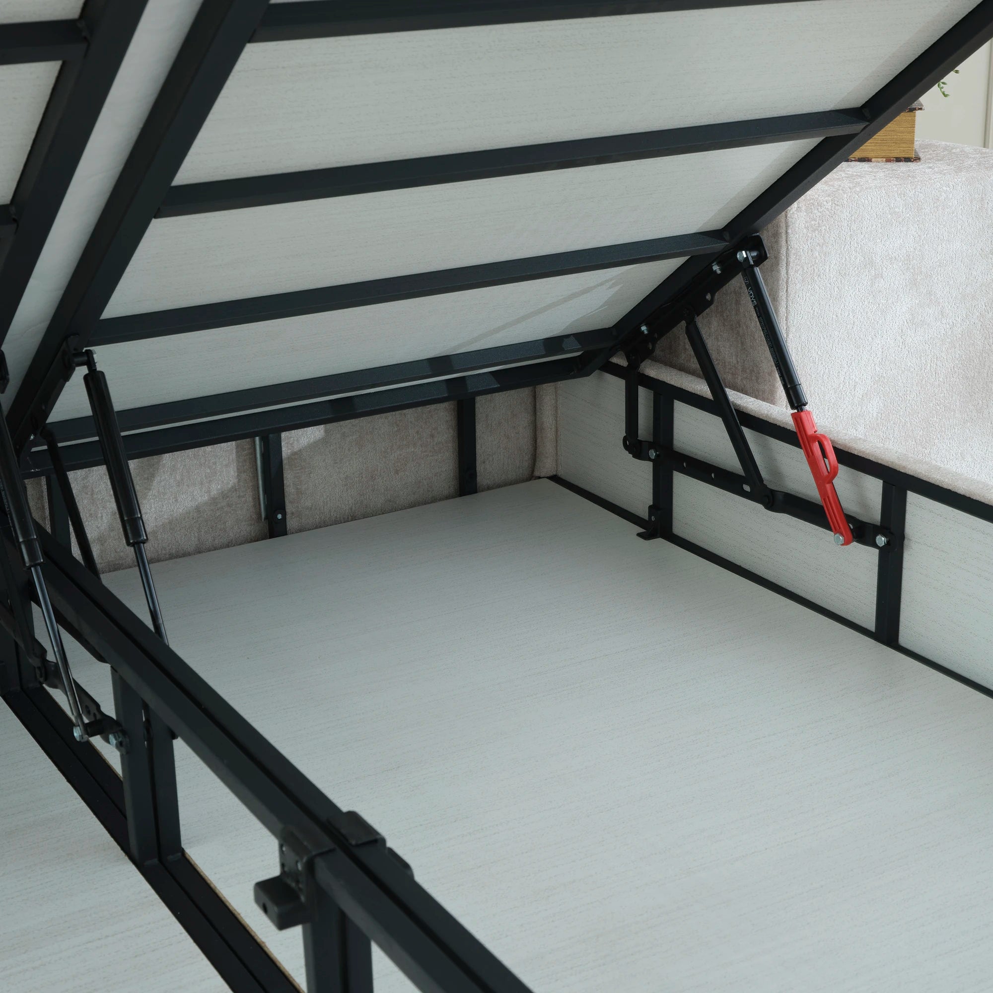 Designer Polsterbett mit Stauraum Halley