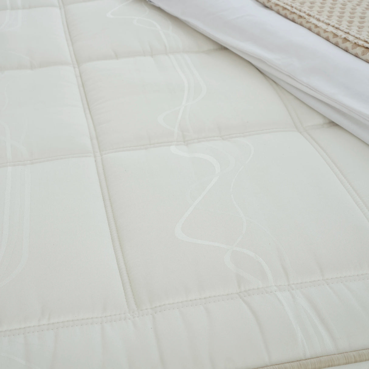 Designer Polsterbett MIREL Nano mit seitlichem Stauraum