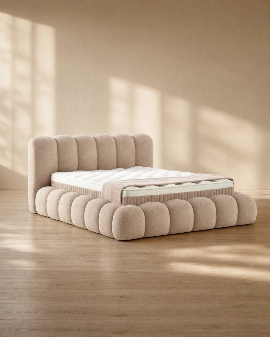 Bett mit Matratze Elara