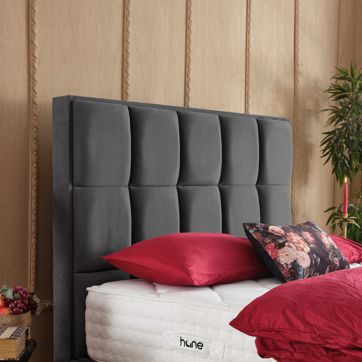 Bett mit Stauraum CASTLE