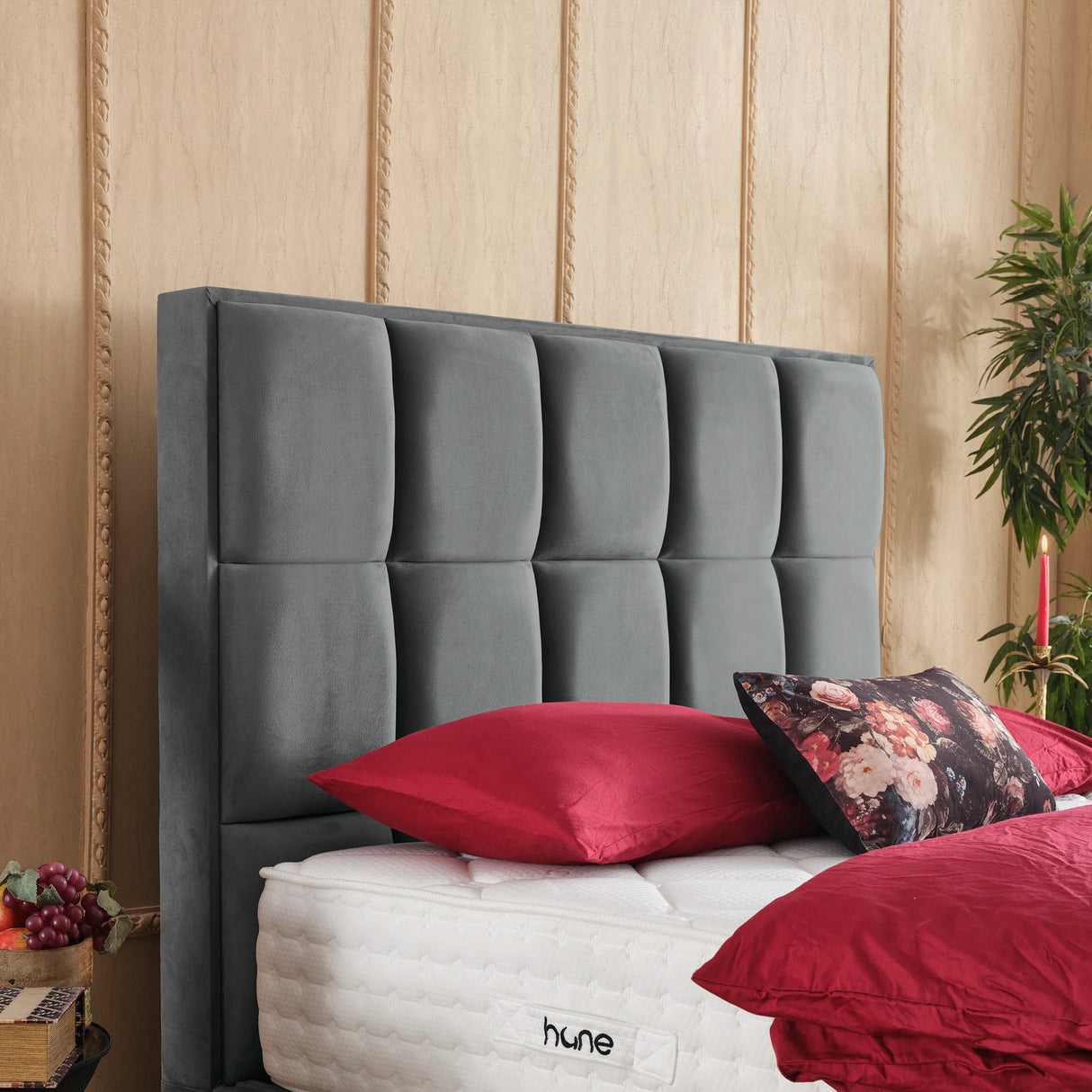 Bett mit Stauraum CASTLE