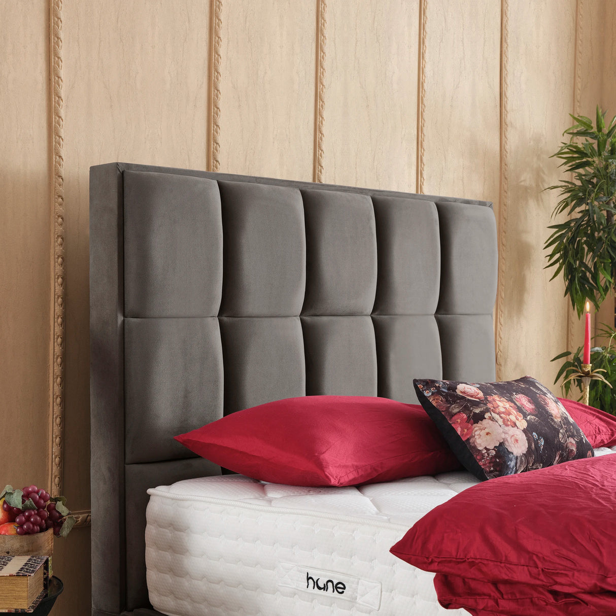 Bett mit Stauraum CASTLE