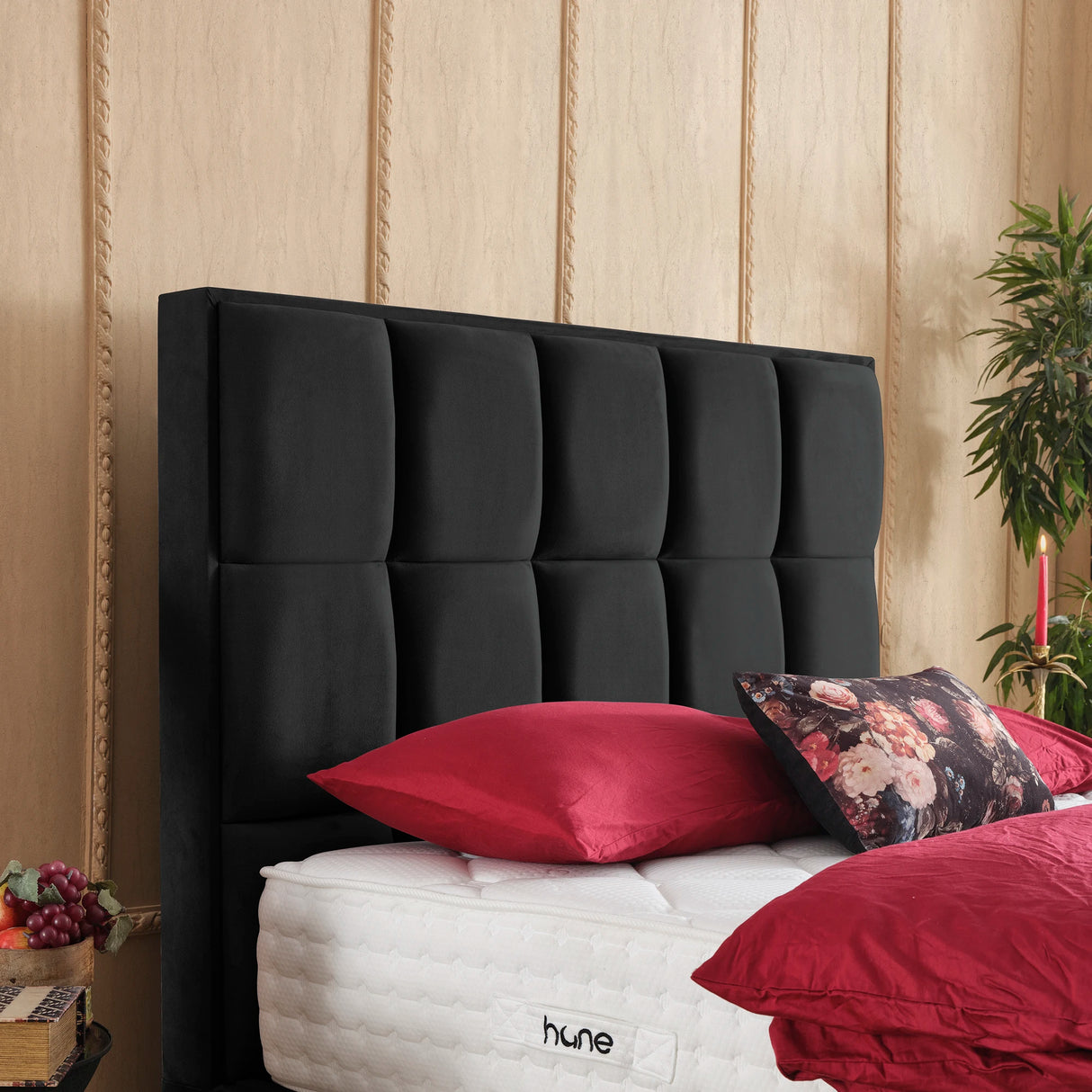 Bett mit Stauraum CASTLE