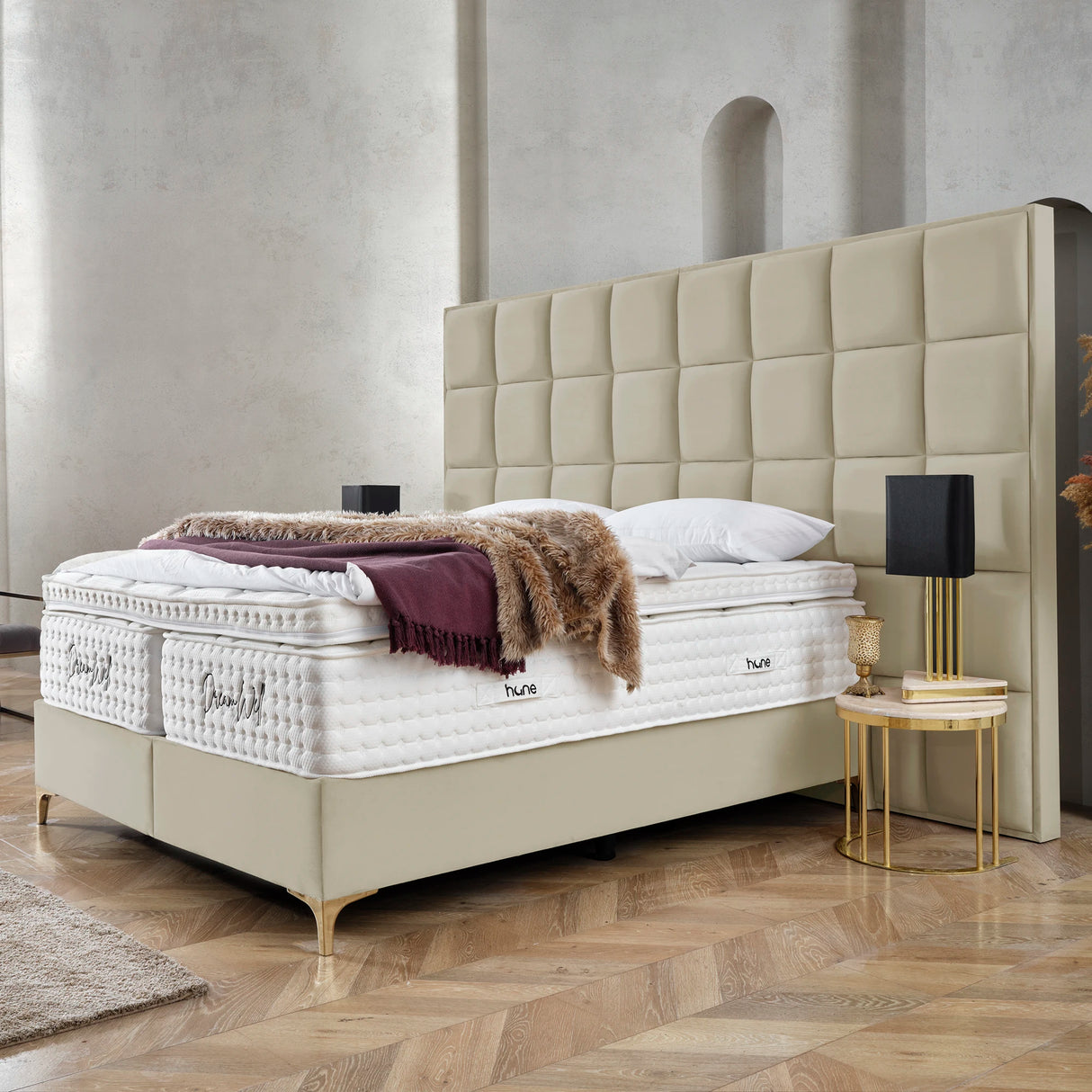 Bett mit Stauraum CASTLE LONG