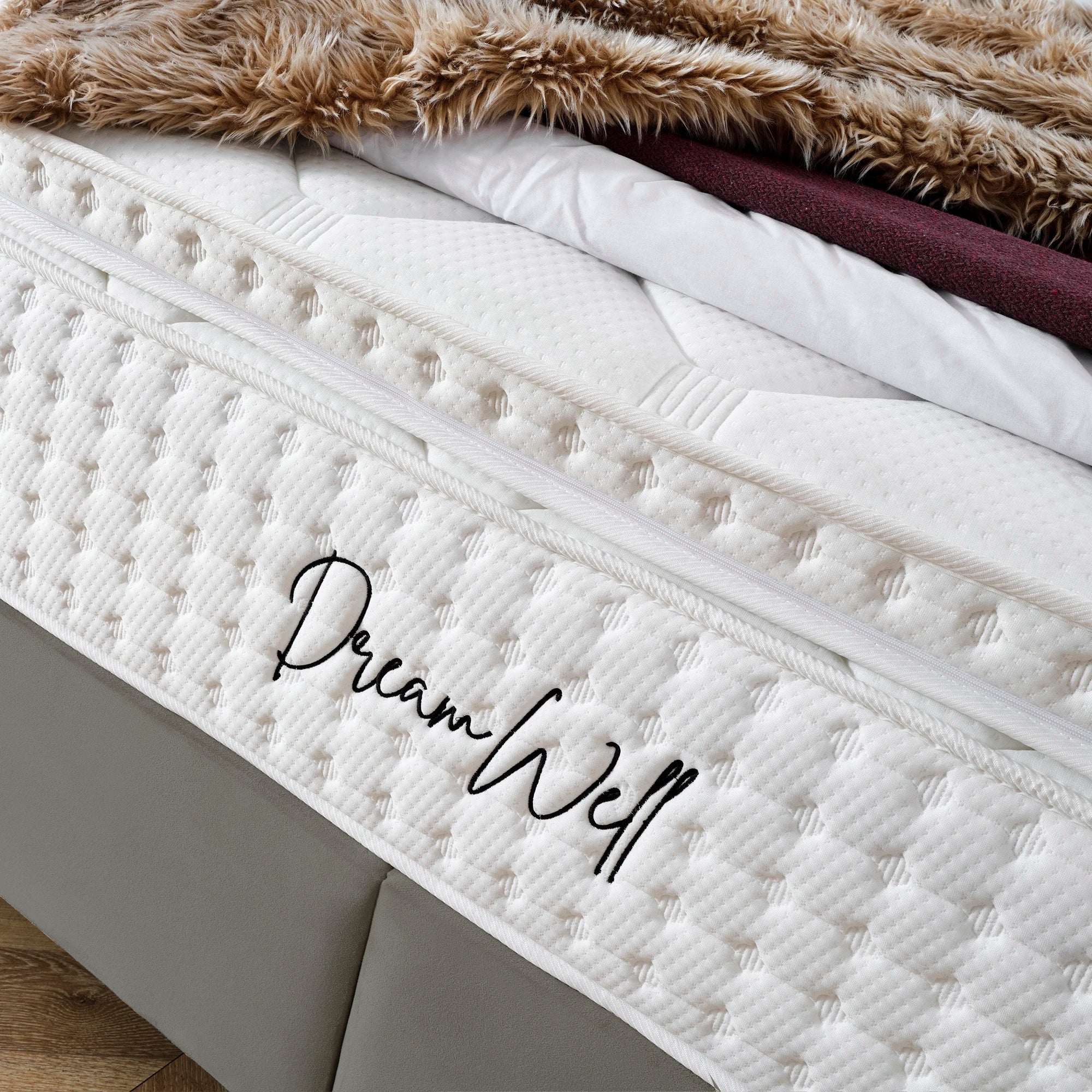 Posteľ s úložným priestorom CASTLE LONG