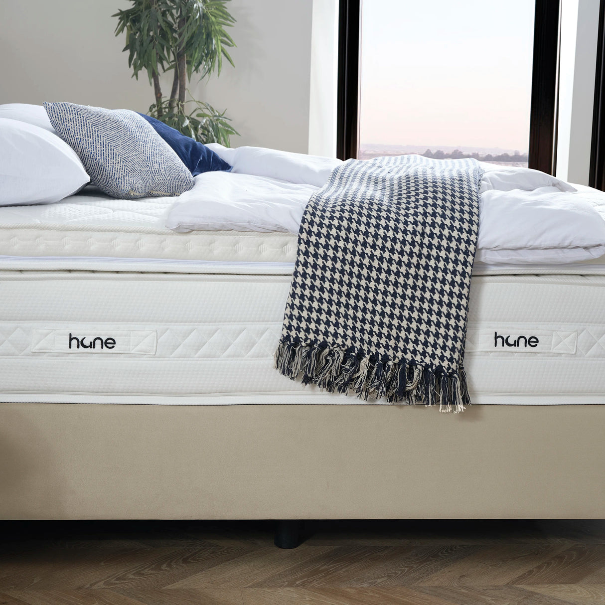 Bett mit Stauraum DUBAI