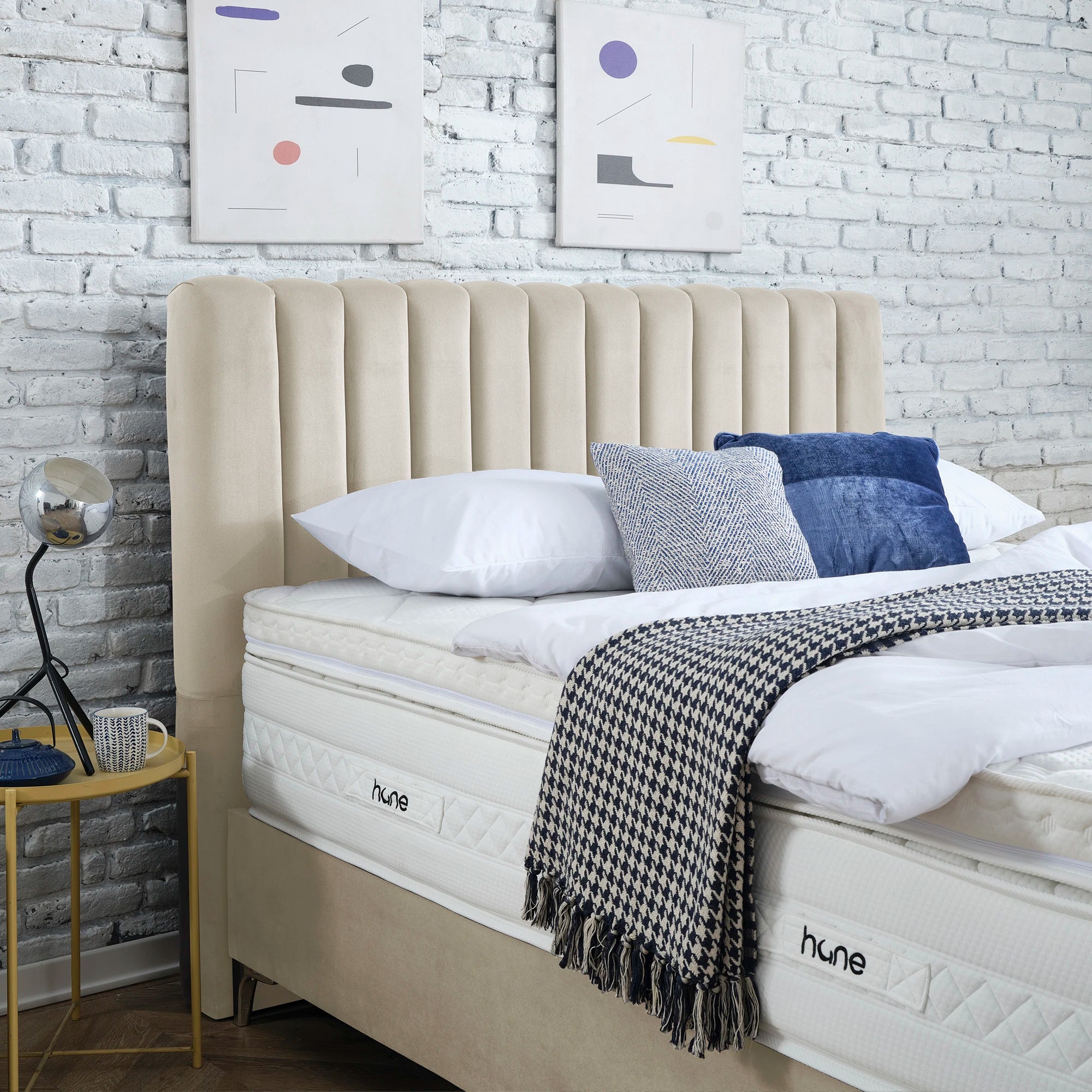 Posteľ s úložným priestorom DUBAI