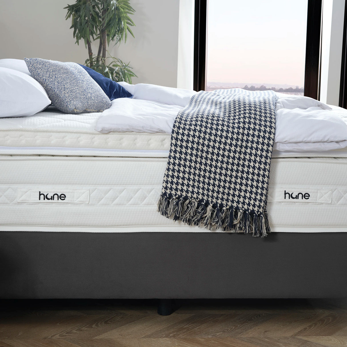 Bett mit Stauraum DUBAI