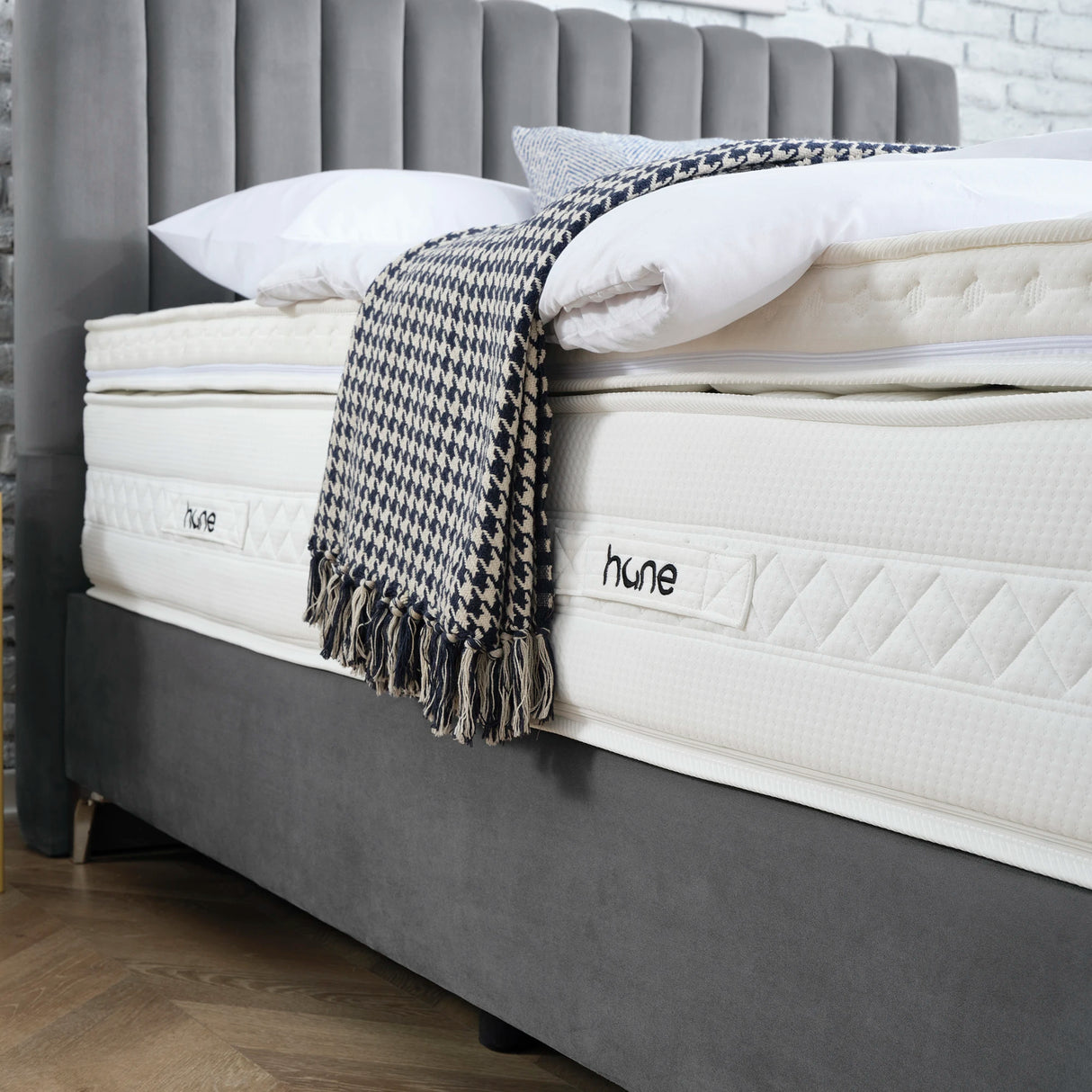 Bett mit Stauraum DUBAI