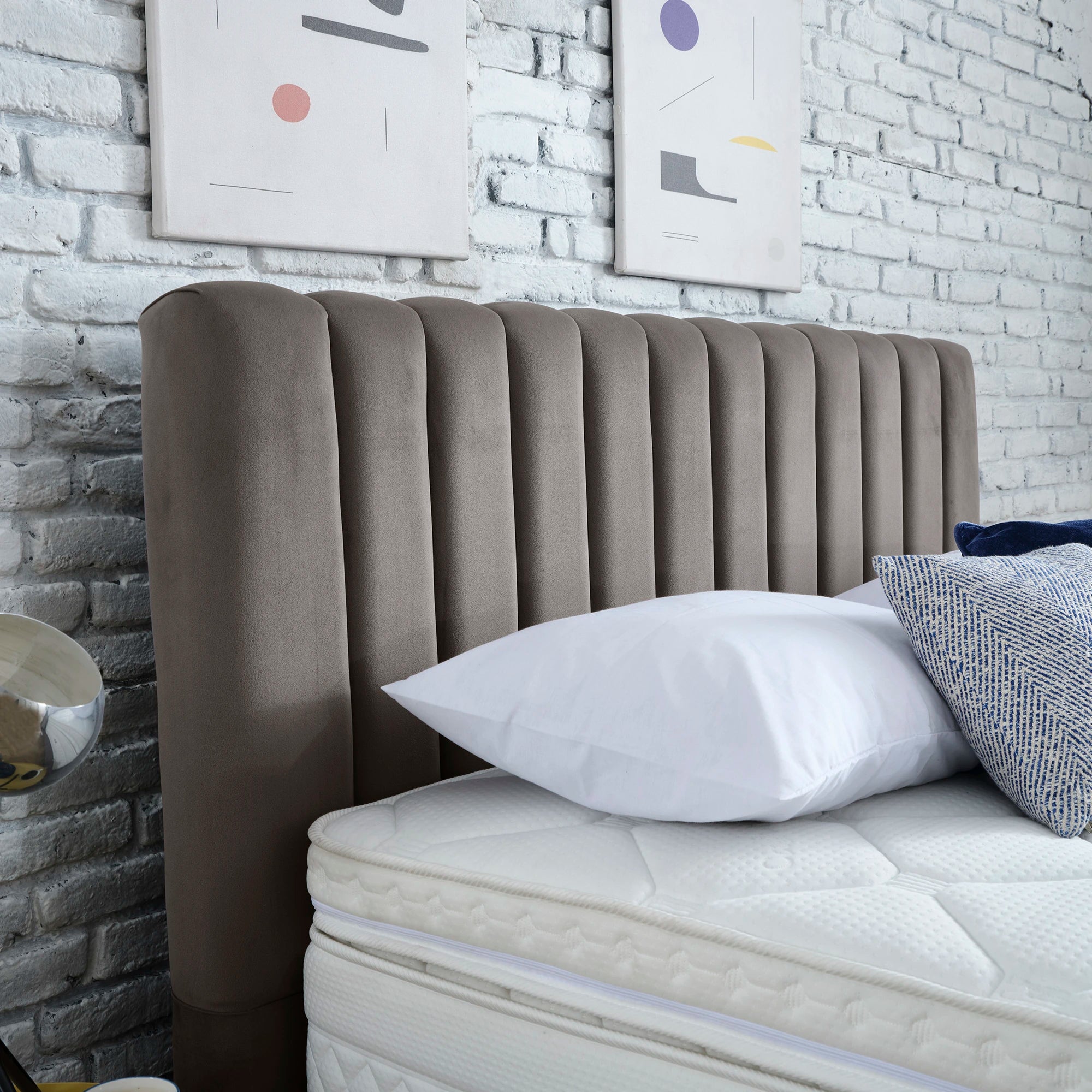 Posteľ s úložným priestorom DUBAI