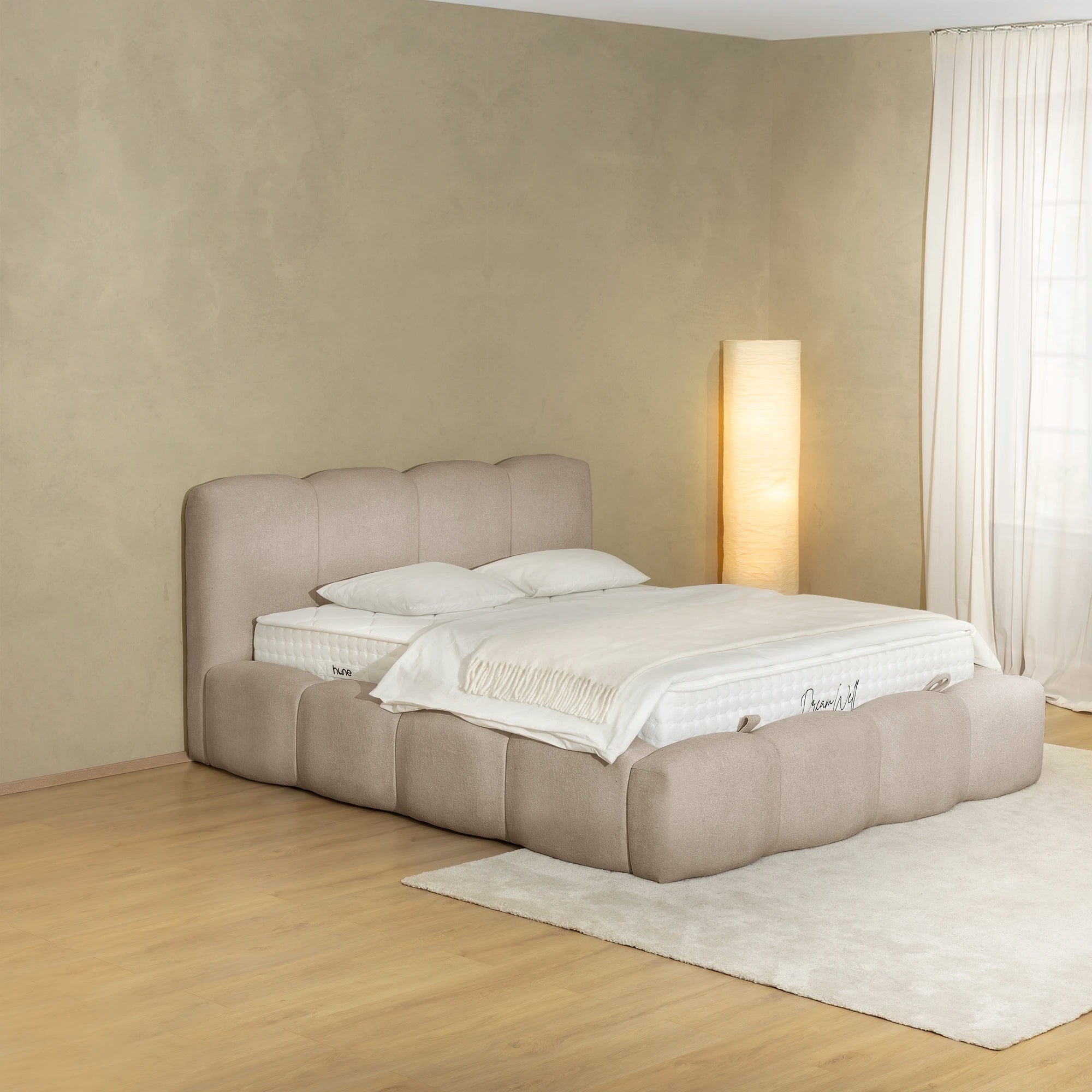 Bett mit Stauraum ELA