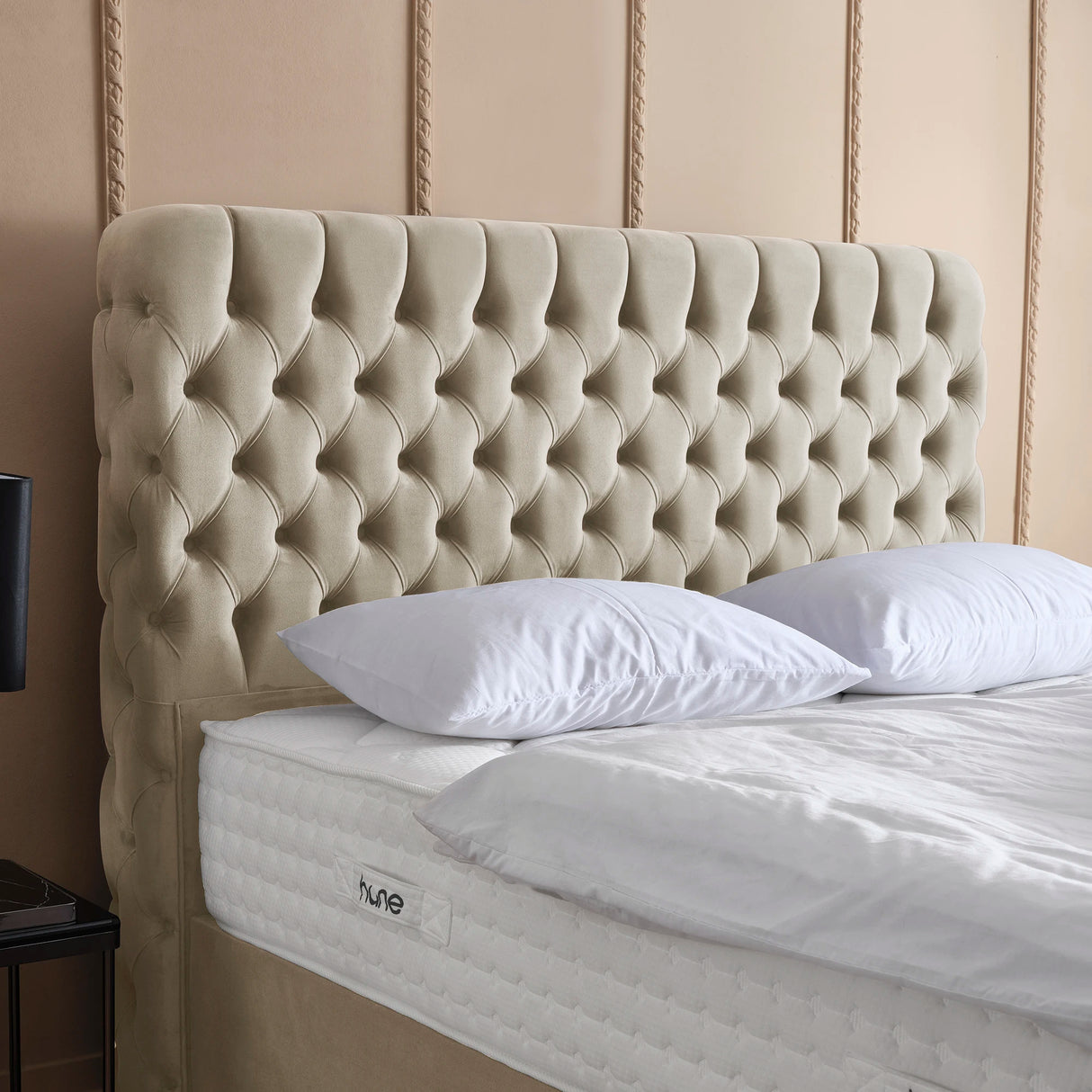 Bett mit Stauraum HERMES