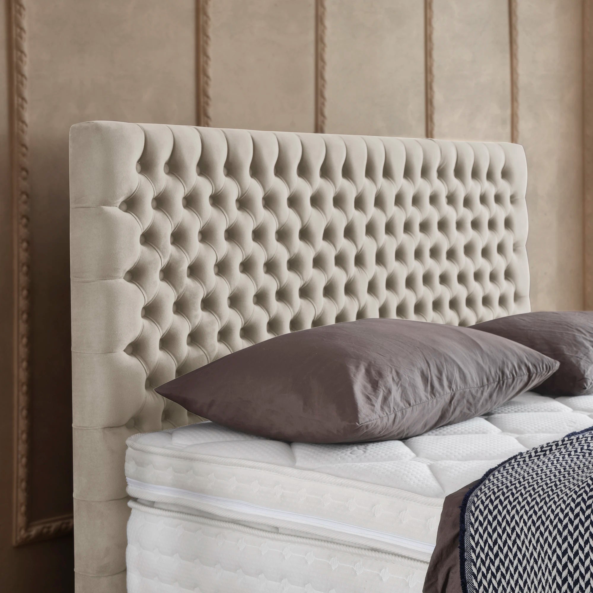 Bett mit Stauraum LONDON