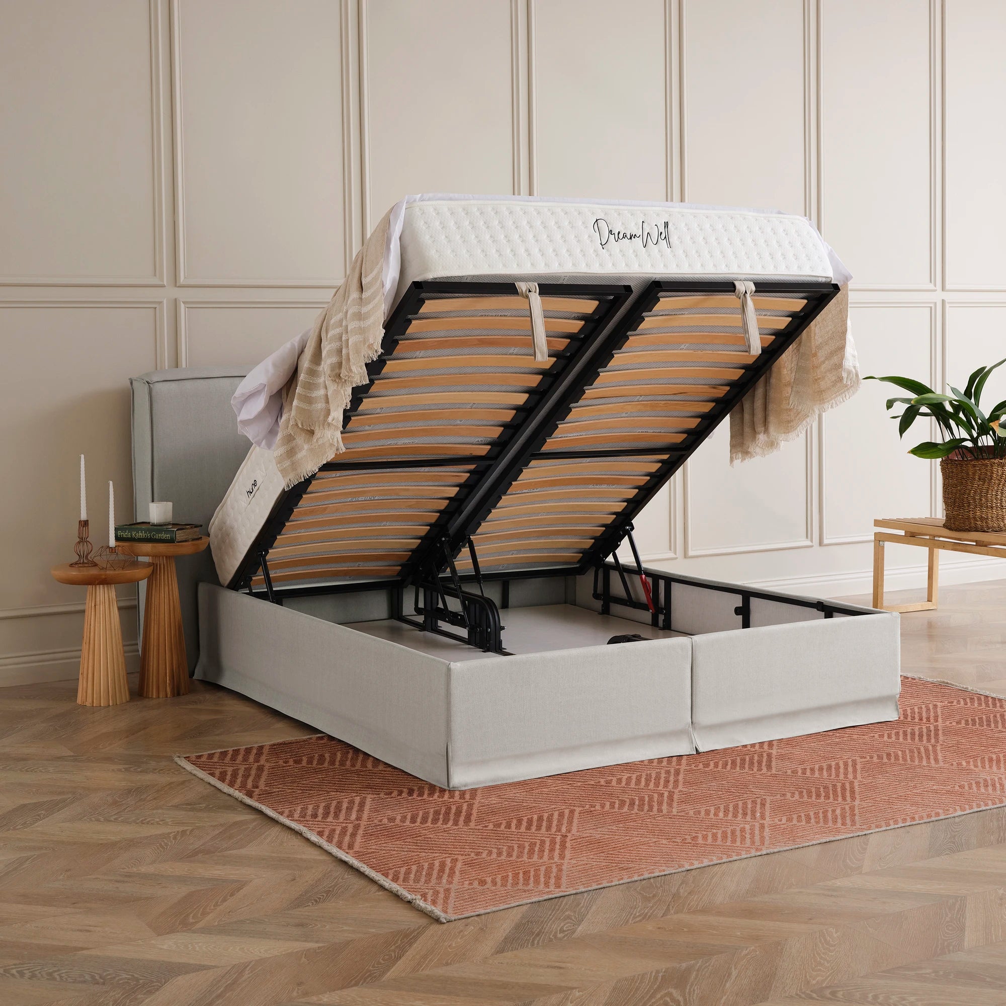 Posteľ s úložným priestorom MANCHESTER