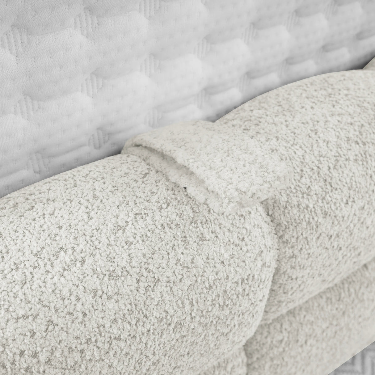 Bett mit Stauraum MILA