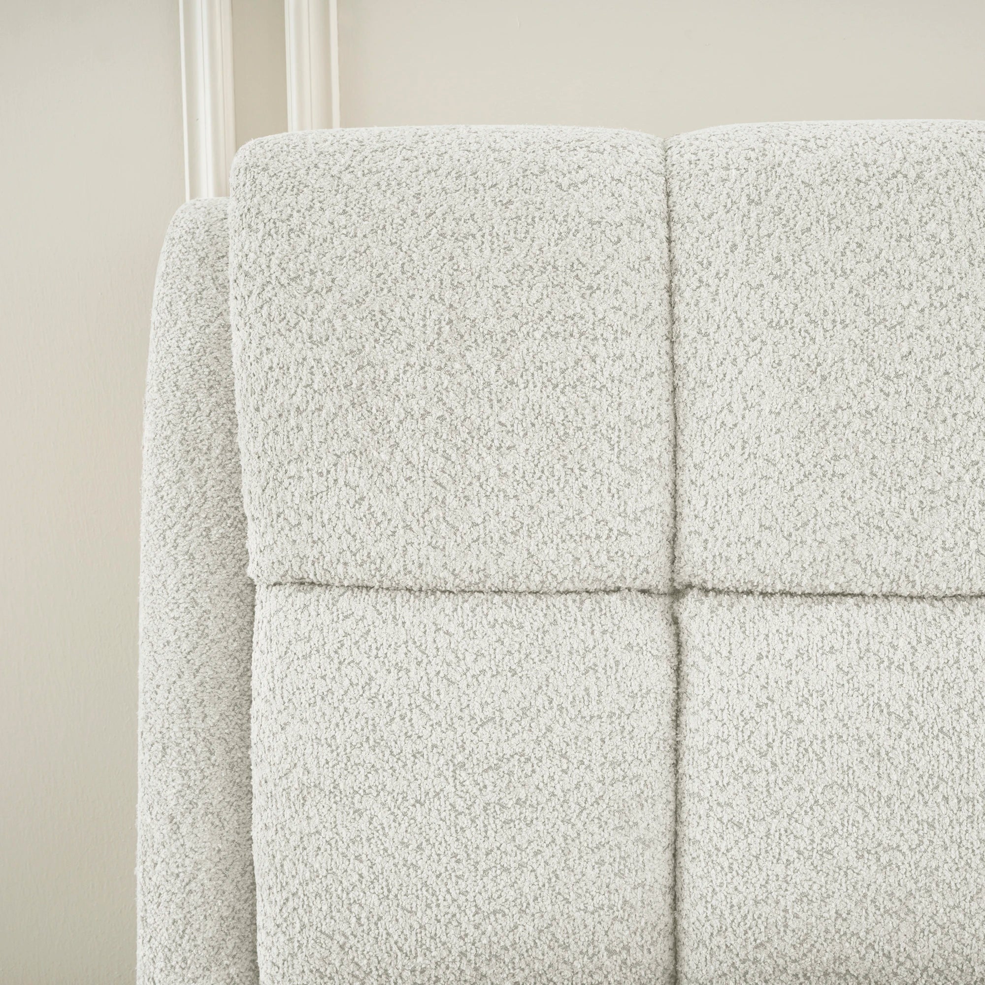 Bett mit Stauraum MILA