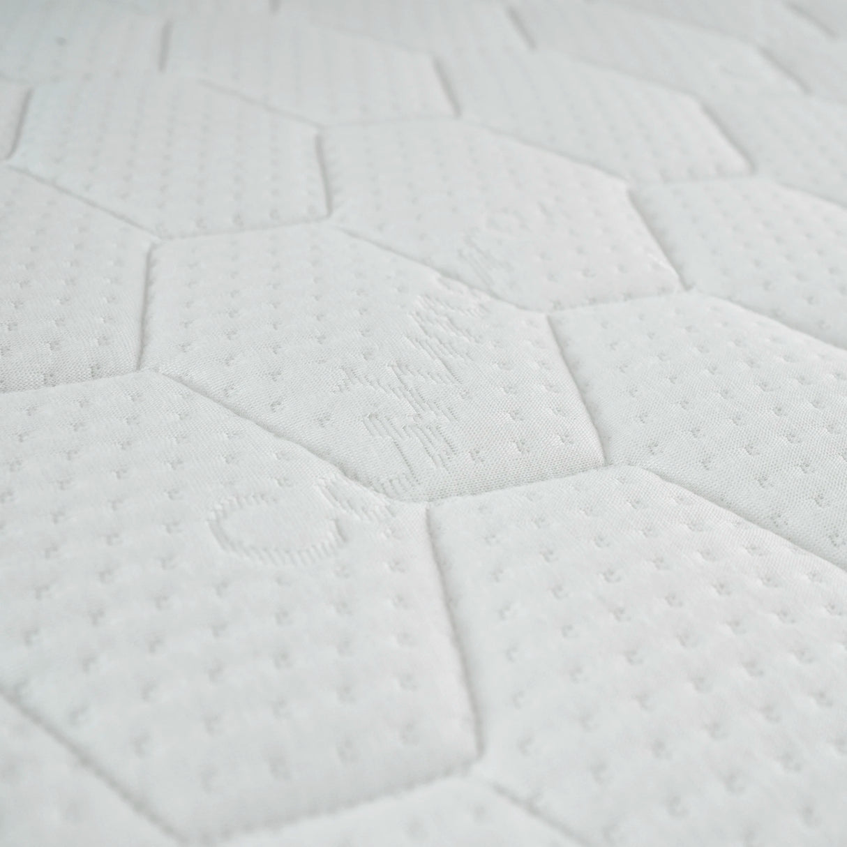 Bett mit Stauraum MILA