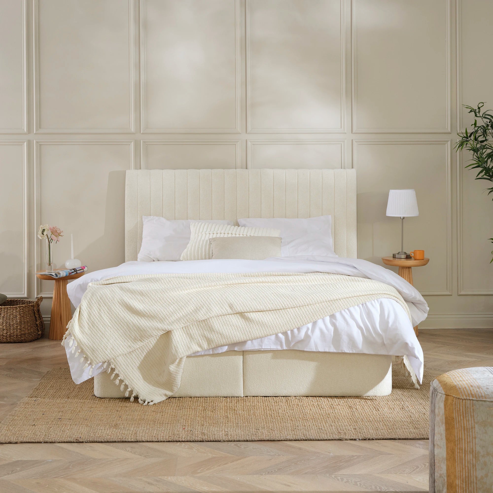 Designer Polsterbett mit Stauraum Mira