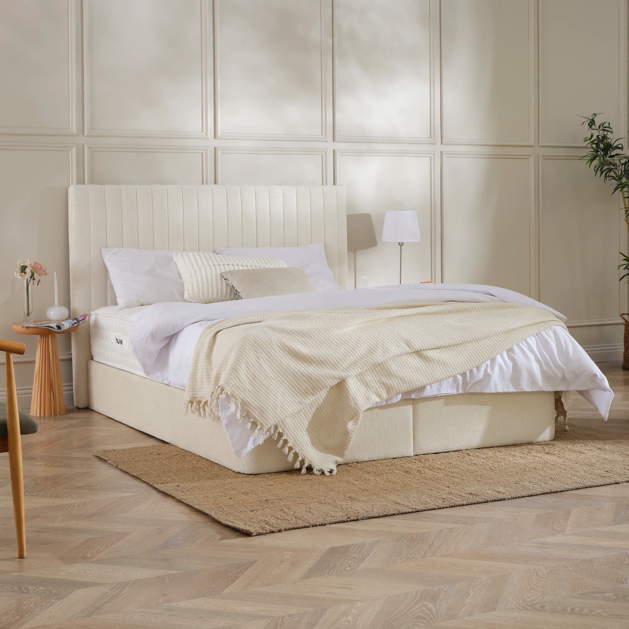 Designer Polsterbett mit Stauraum Mira