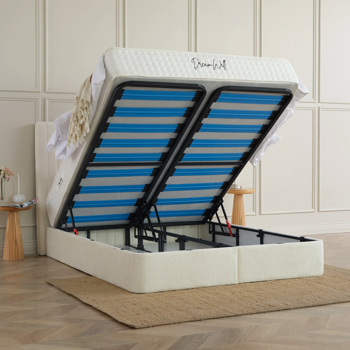 Bett mit Stauraum MIRA