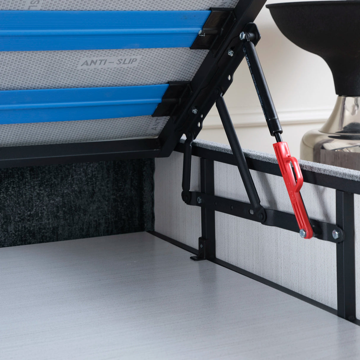 Bett mit Stauraum NOA