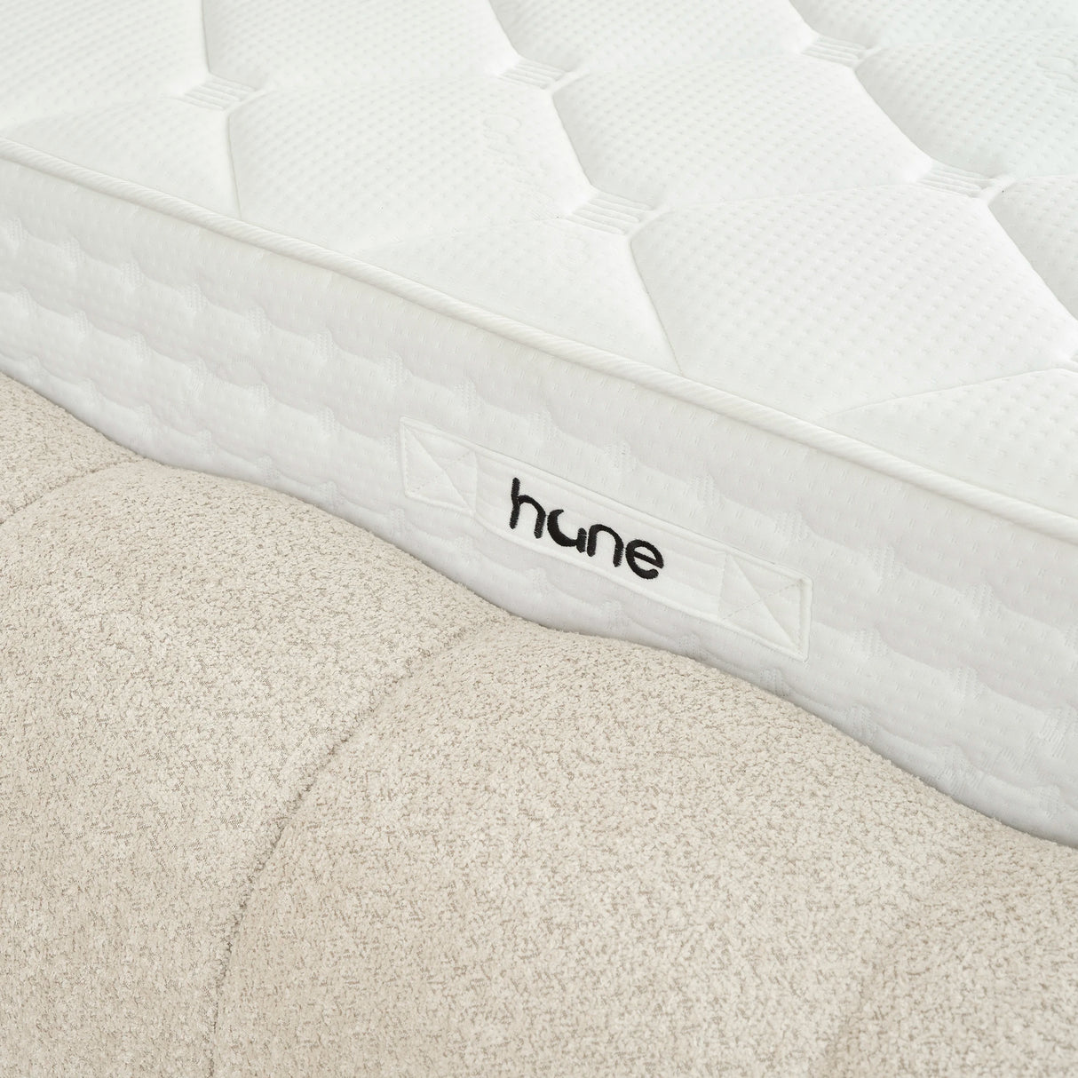 Bett mit Stauraum NORA