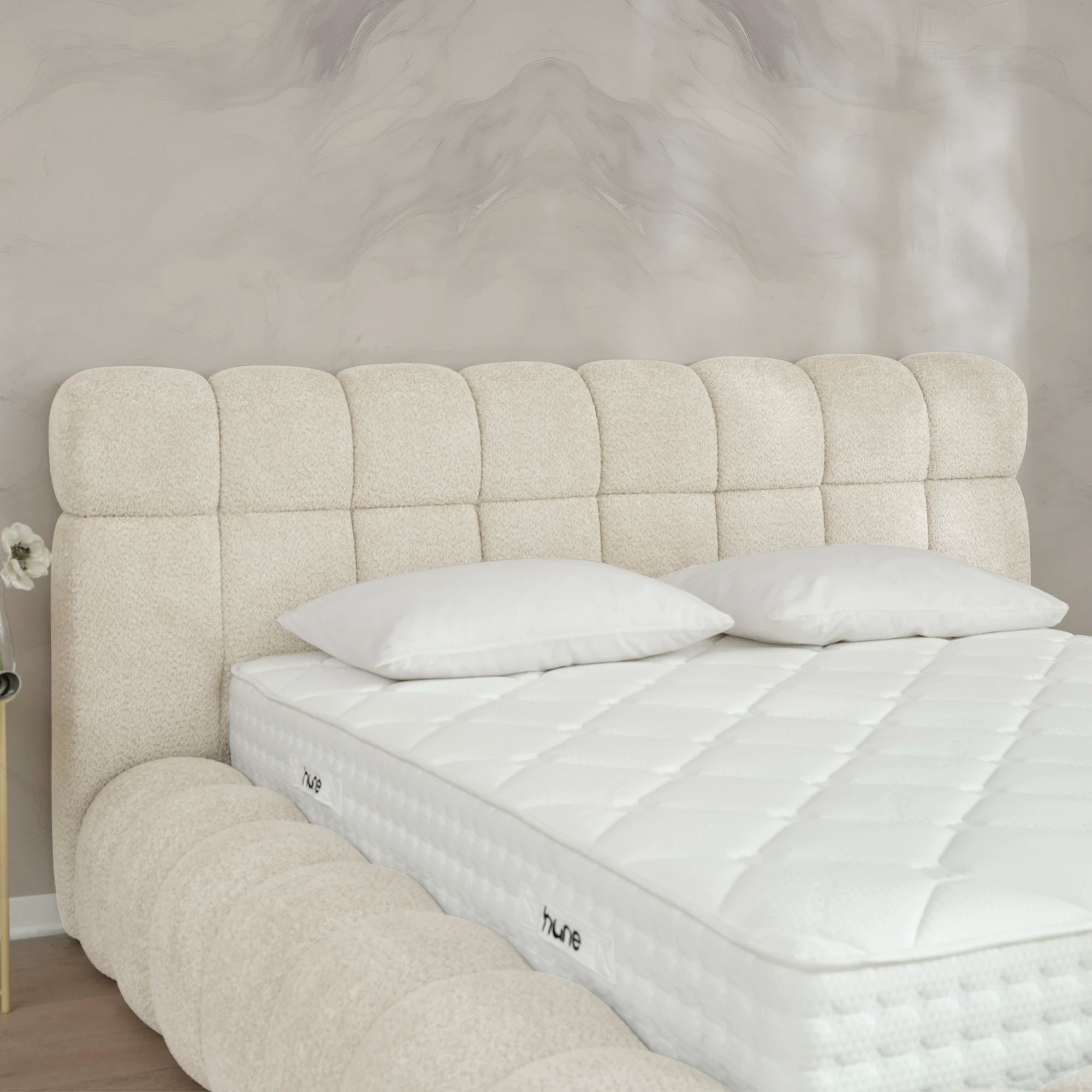 Designer Polsterbett mit Stauraum Nora