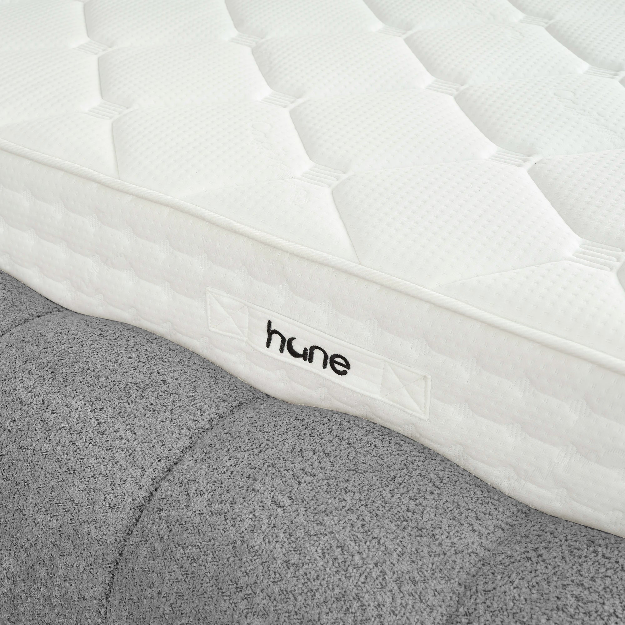 Bett mit Stauraum NORA