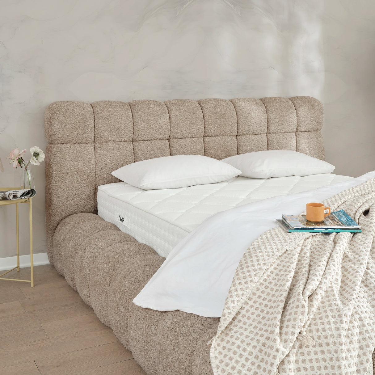 Bett mit Stauraum NORA