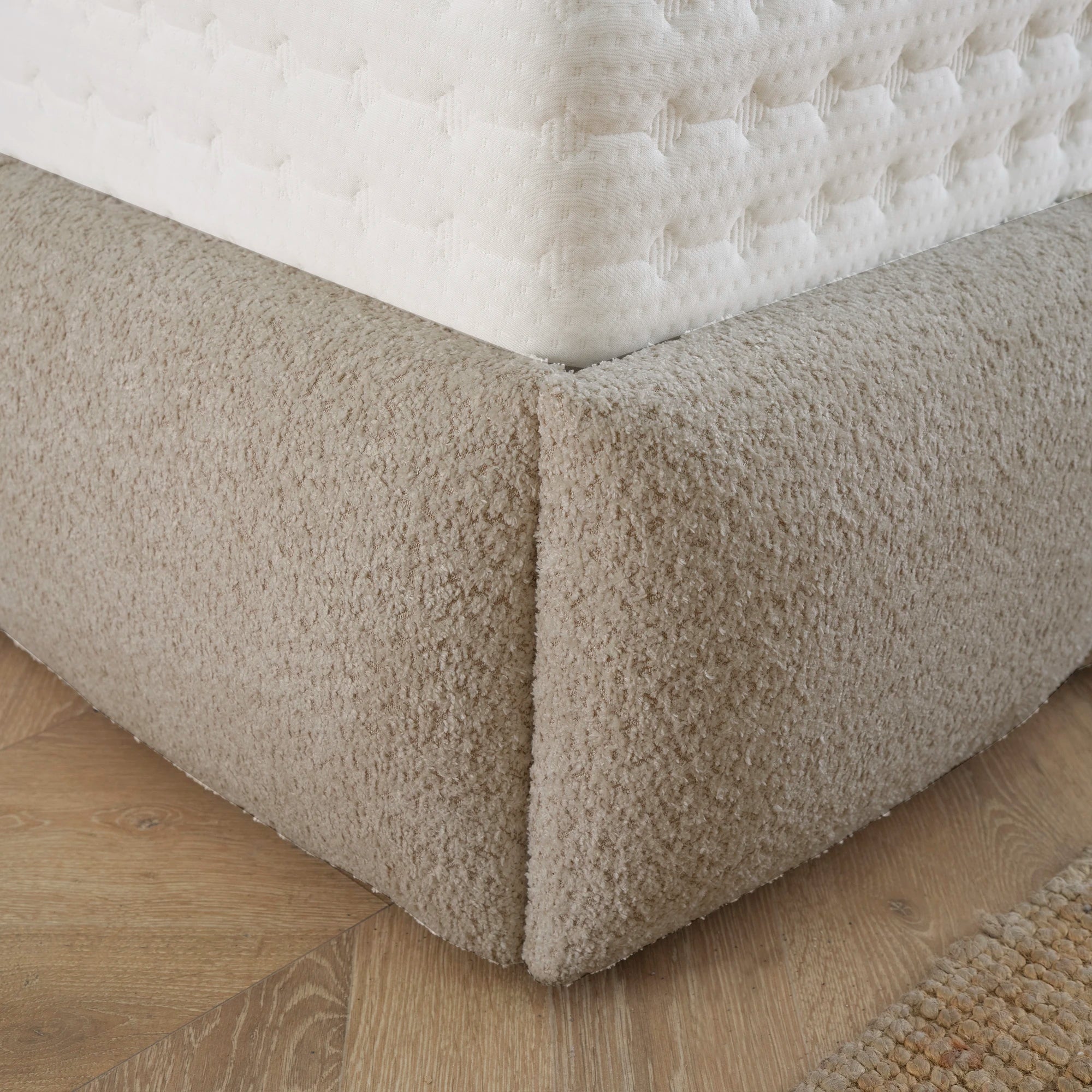 Posteľ s úložným priestorom OTTO