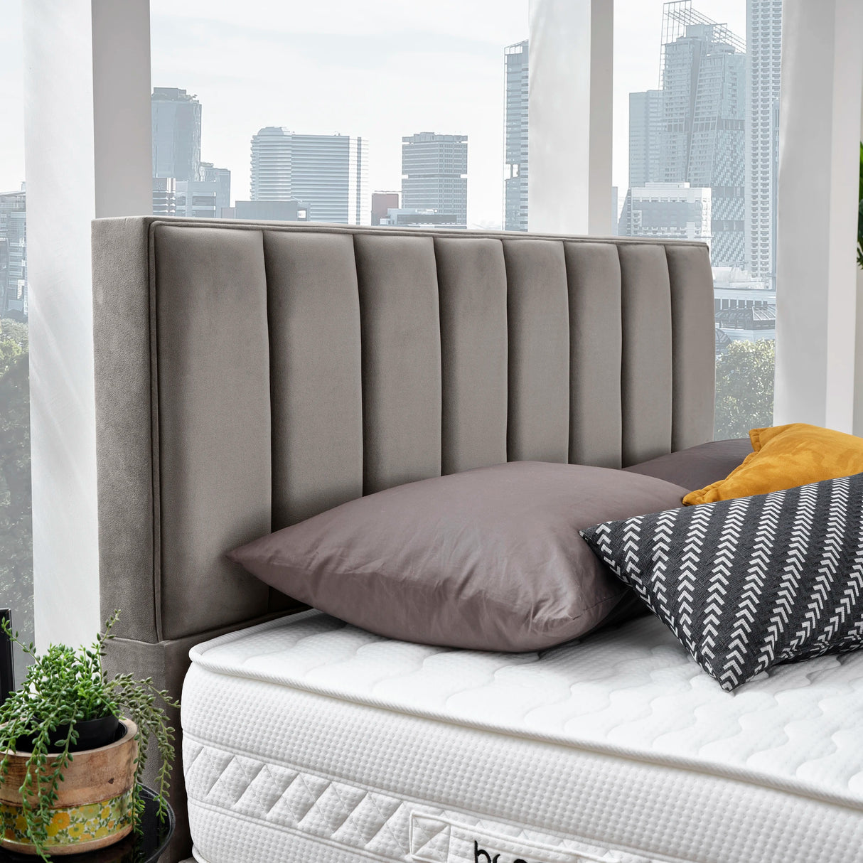 Bett mit Stauraum PARIS