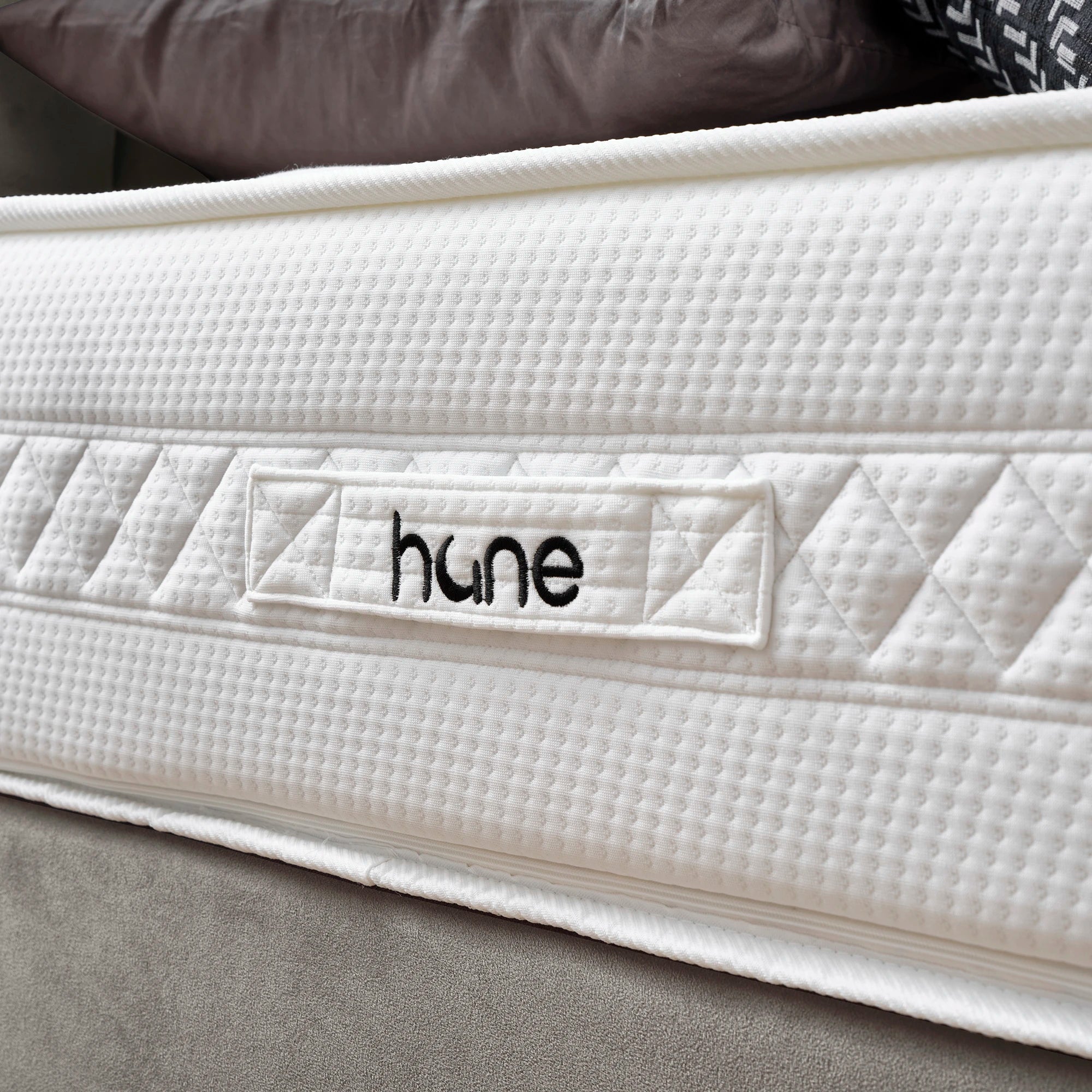 Posteľ s úložným priestorom PARÍŽ