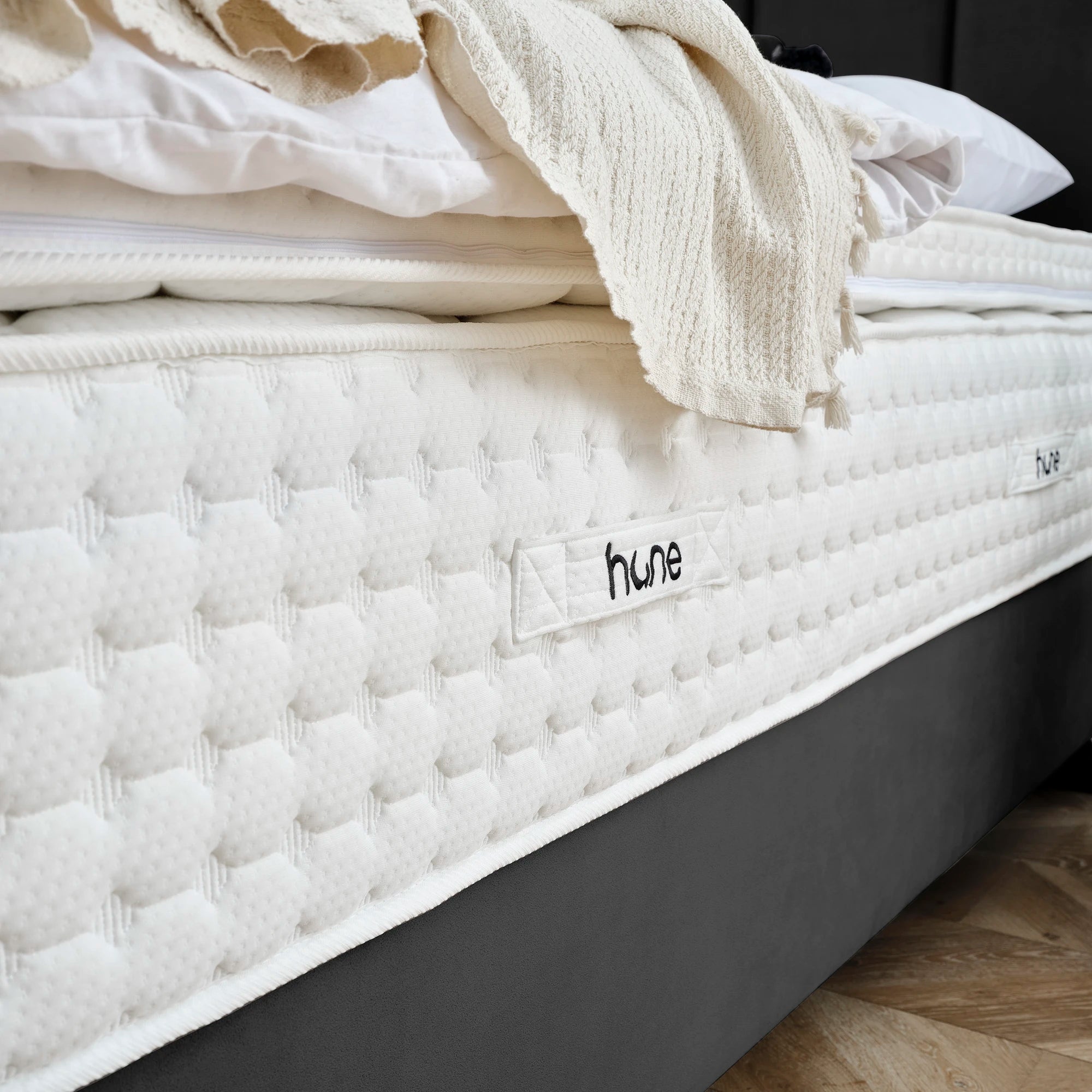 Bett mit Stauraum PASSION