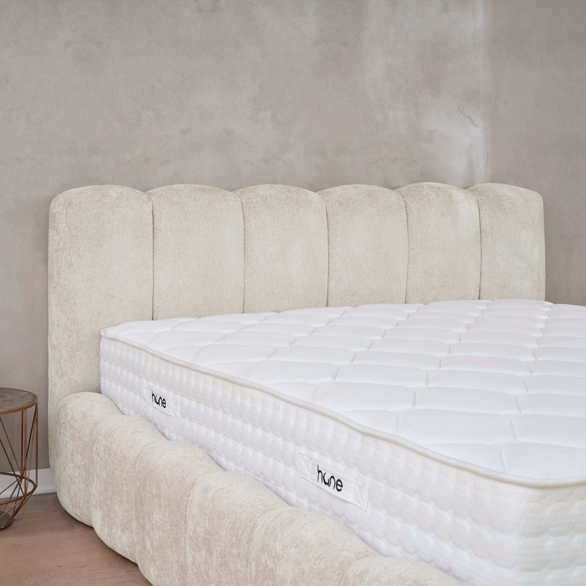 Designer Polsterbett mit Stauraum Teddy