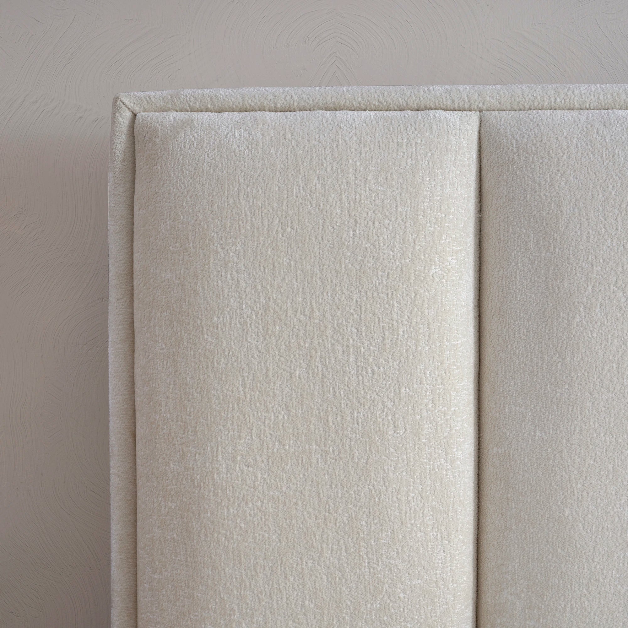 Designer Polsterbett mit Stauraum Theo