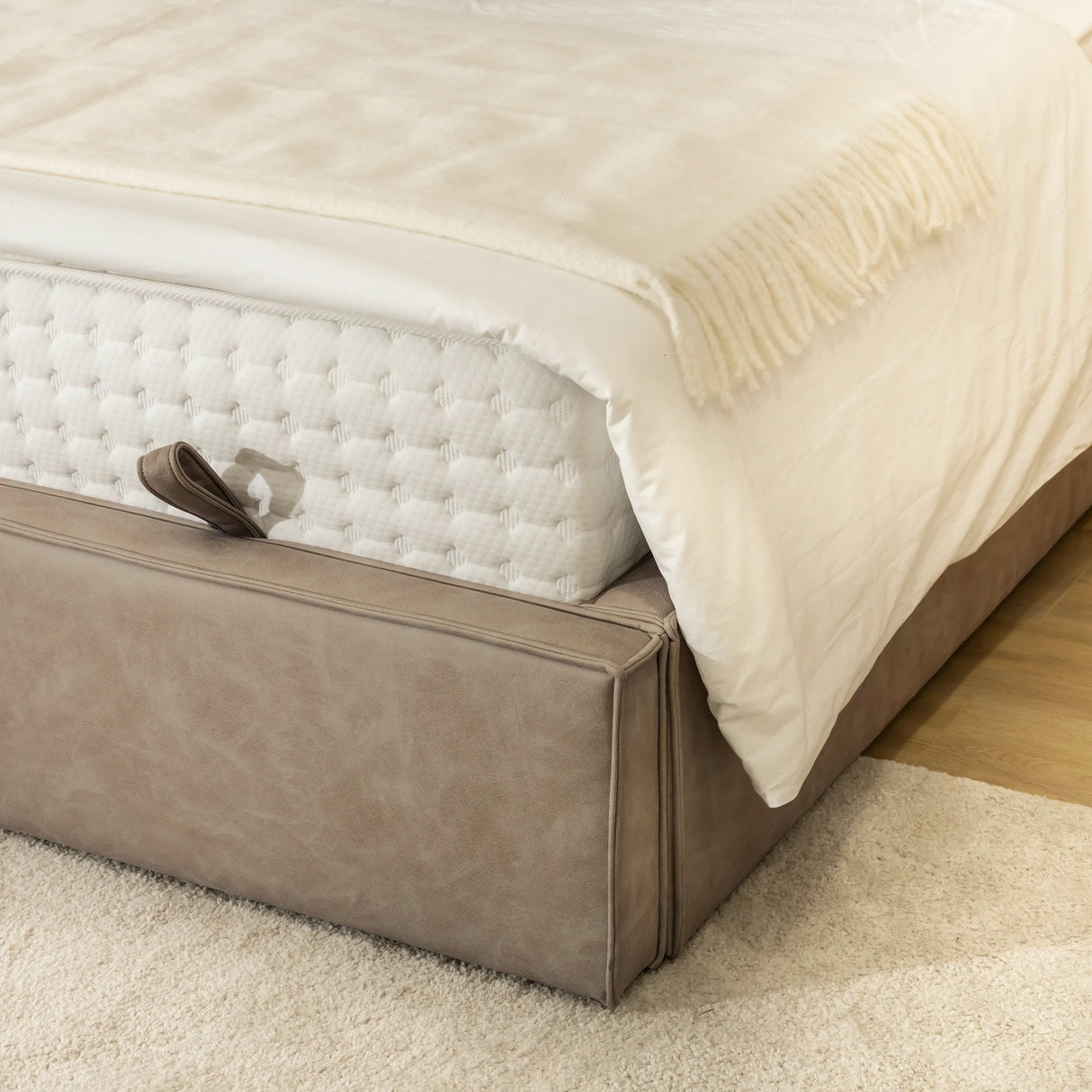 Bett mit Stauraum TORINO