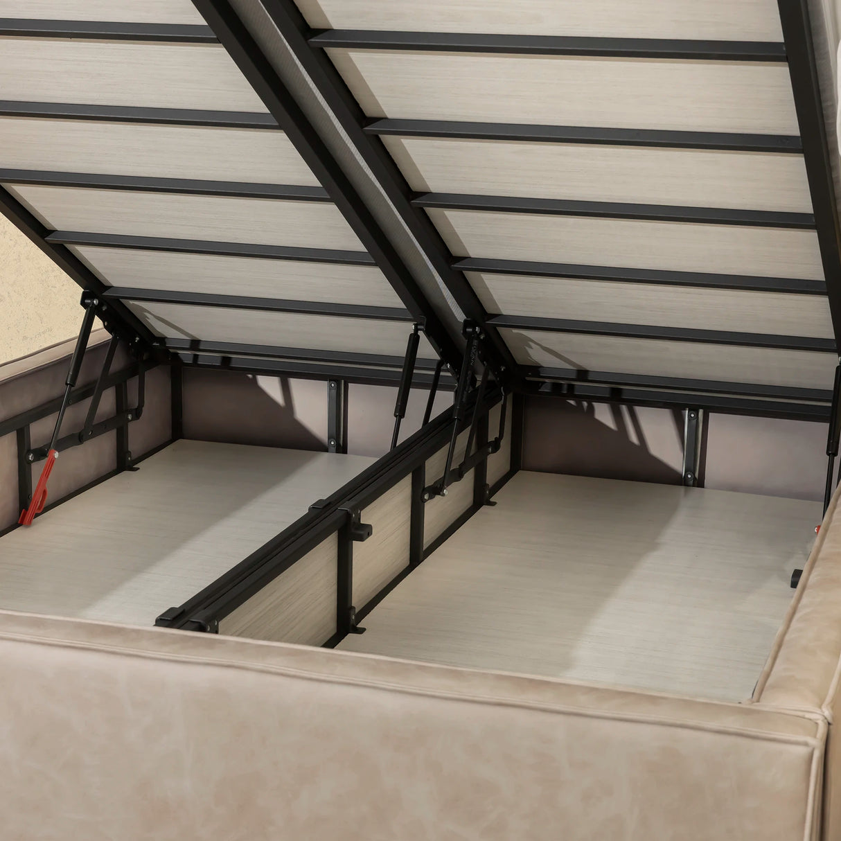 Bett mit Stauraum TORINO