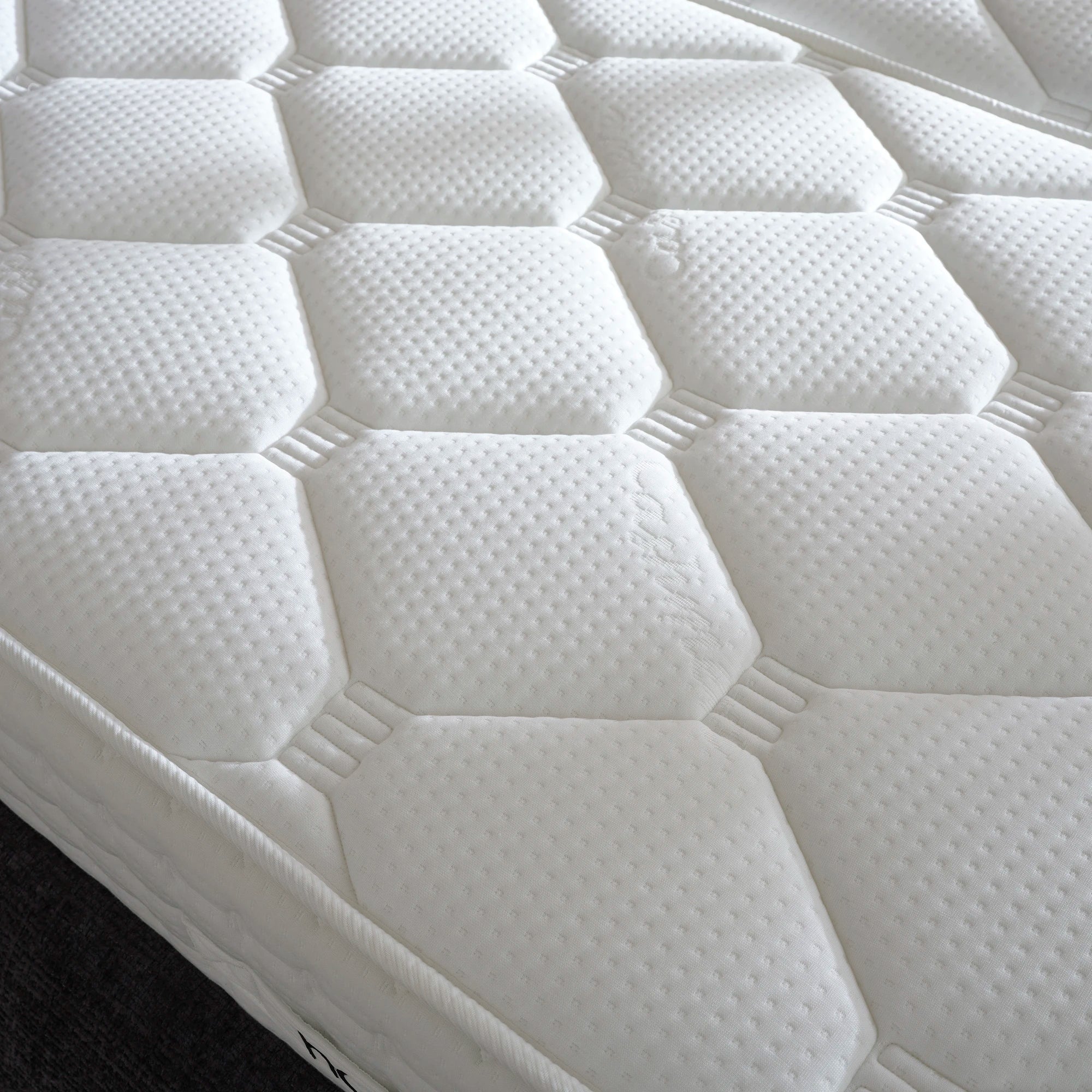 Bett mit Stauraum VERONICA