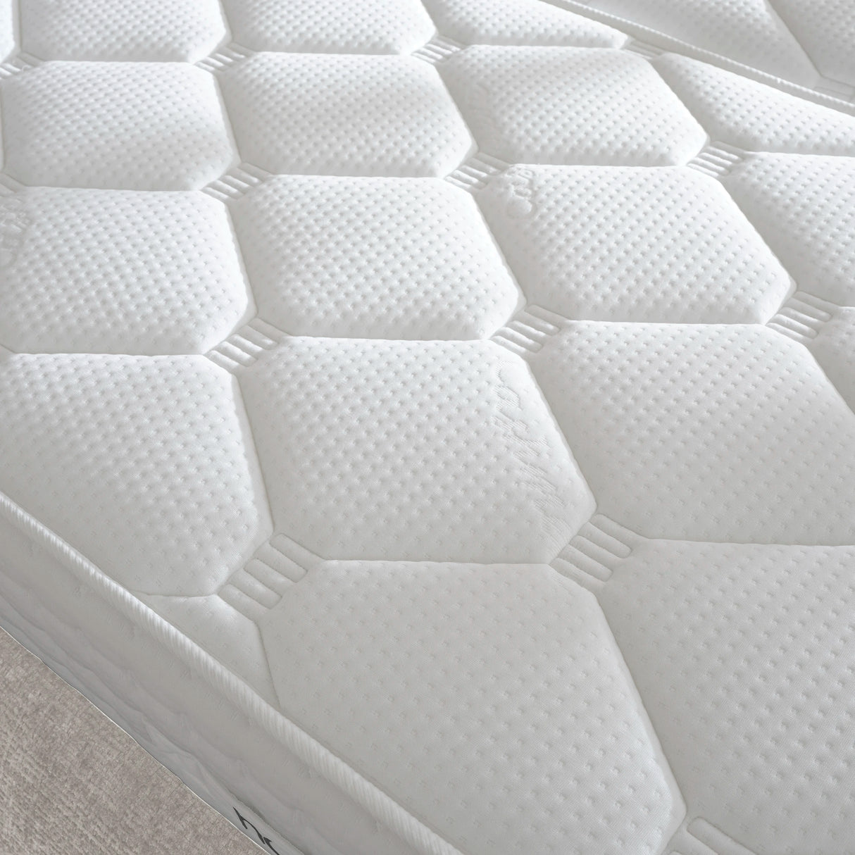 Bett mit Stauraum VERONICA