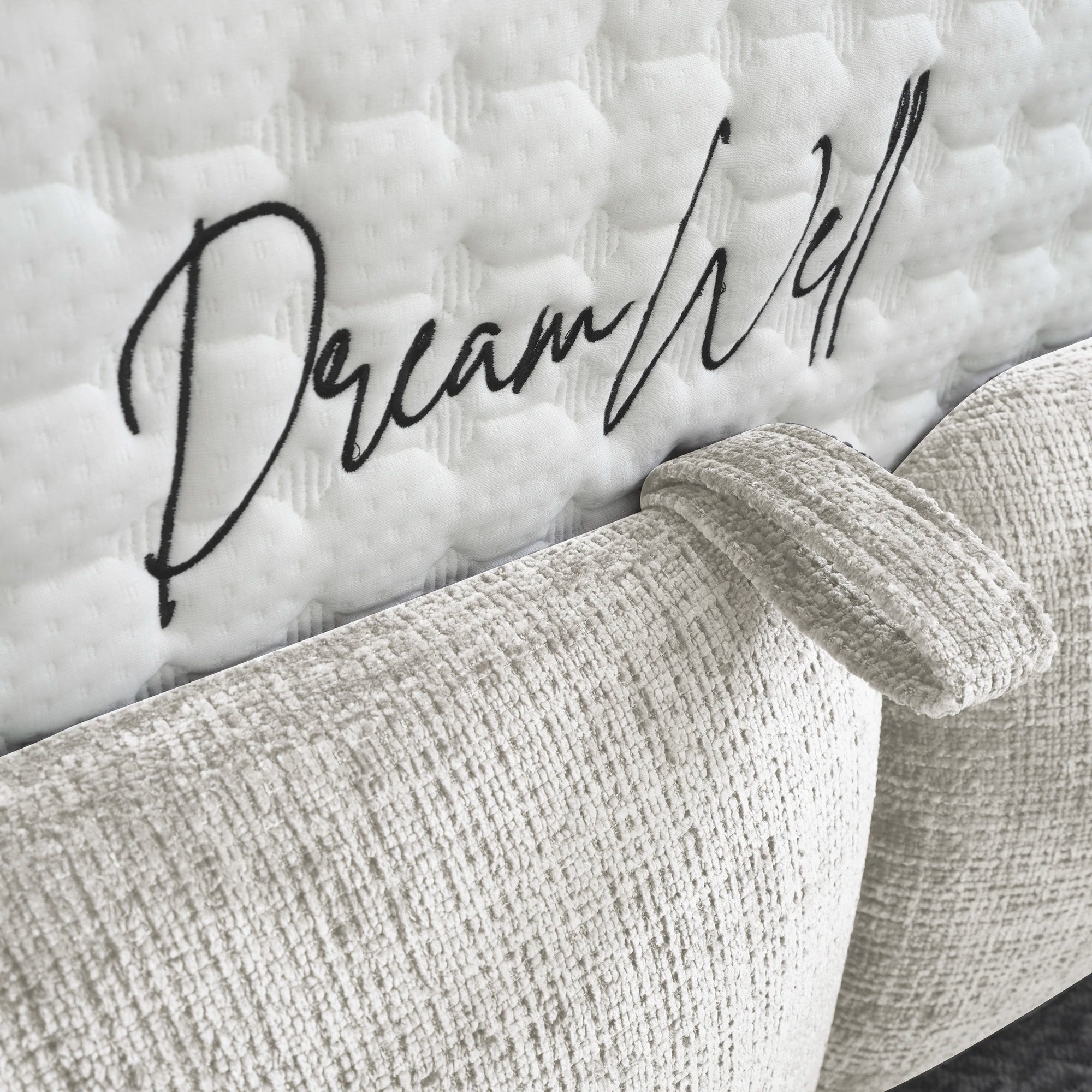 Bett mit Stauraum VERONICA