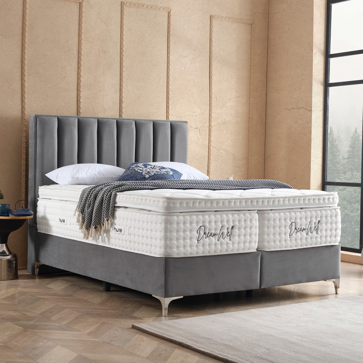 Bett mit Stauraum VERTICAL