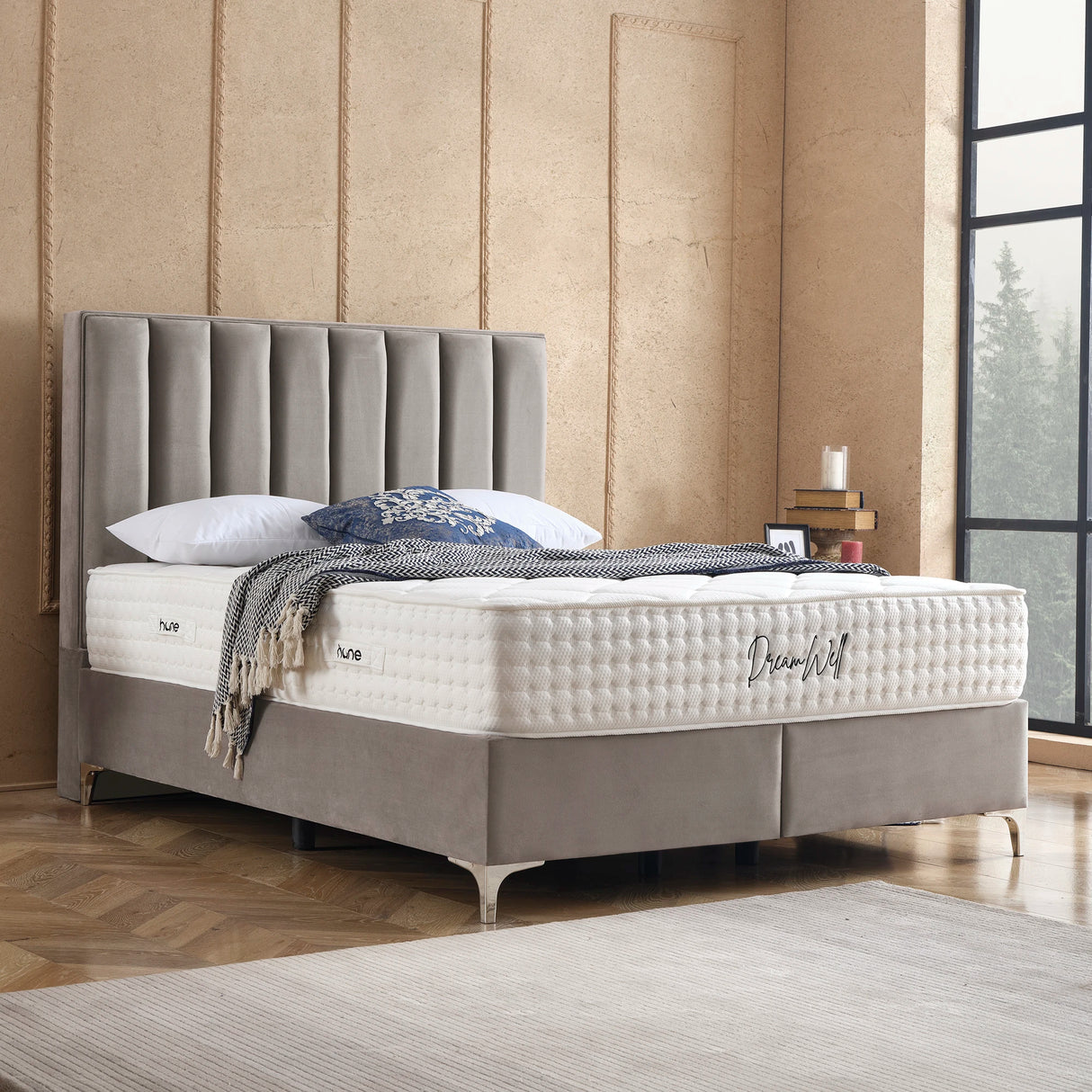 Bett mit Stauraum VERTICAL