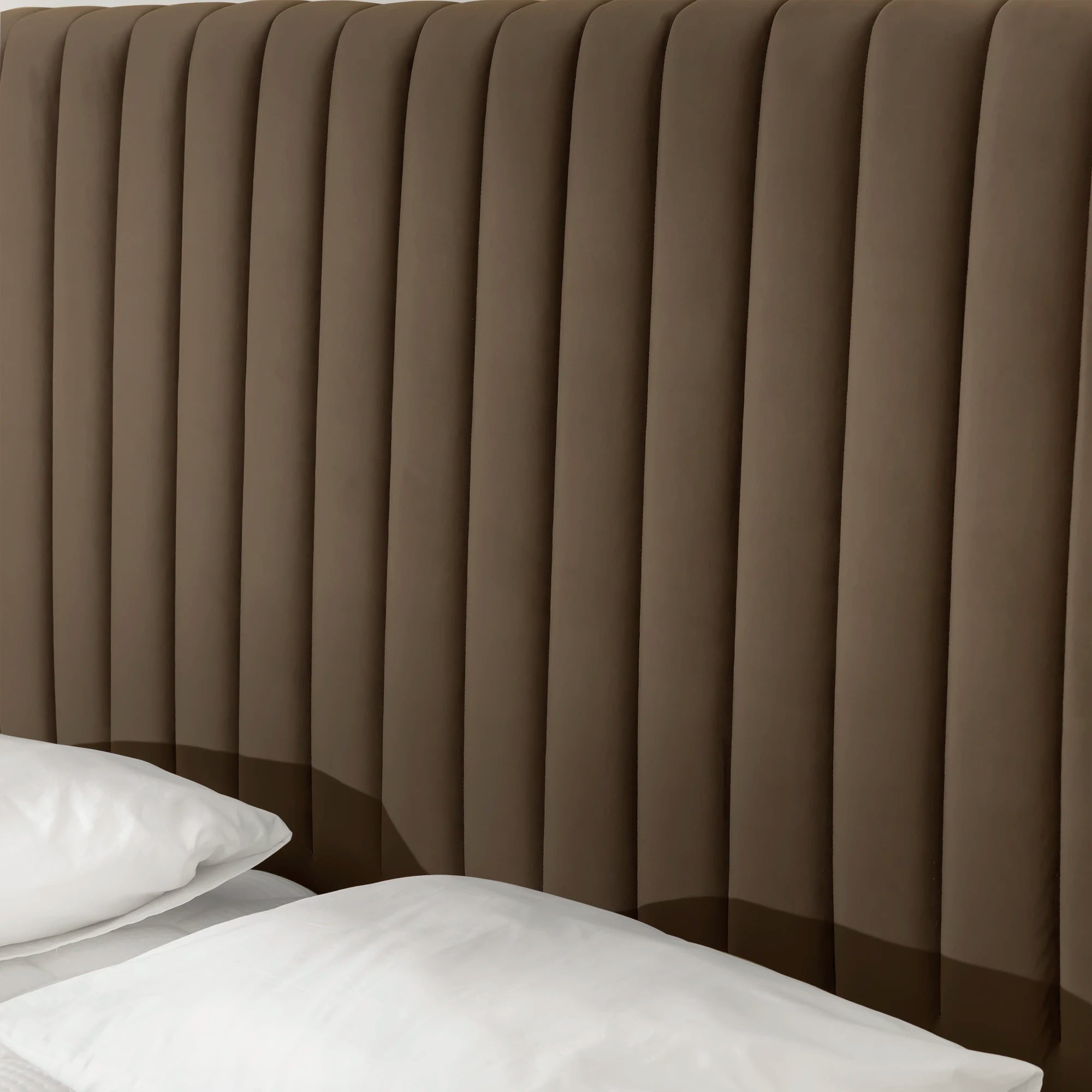 Boxsprinbett mit Stauraum MOZART