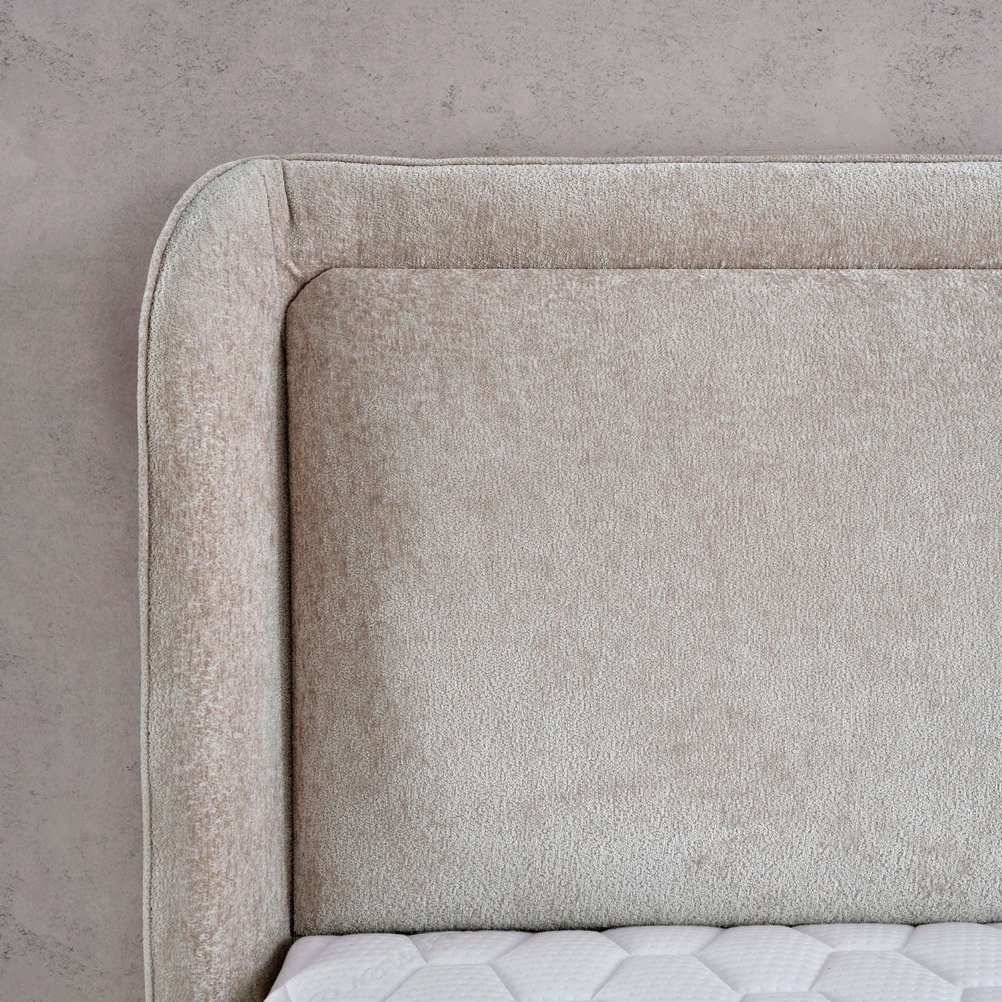 Posteľ s boxspringom LEONE