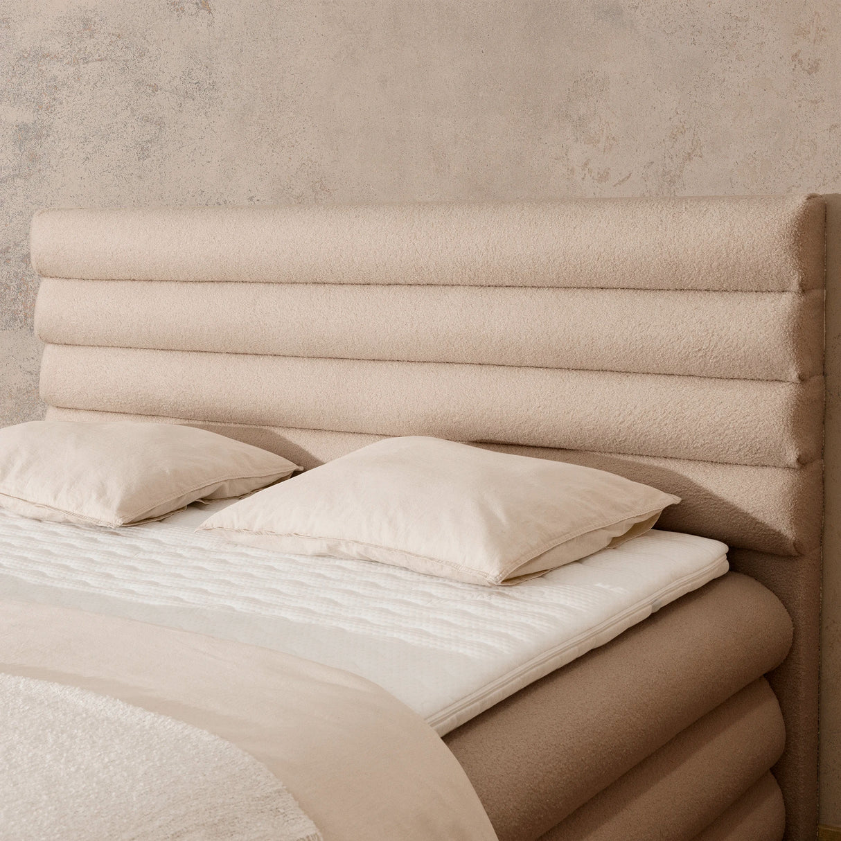 Boxspringbett mit Stauraum FLUFFY