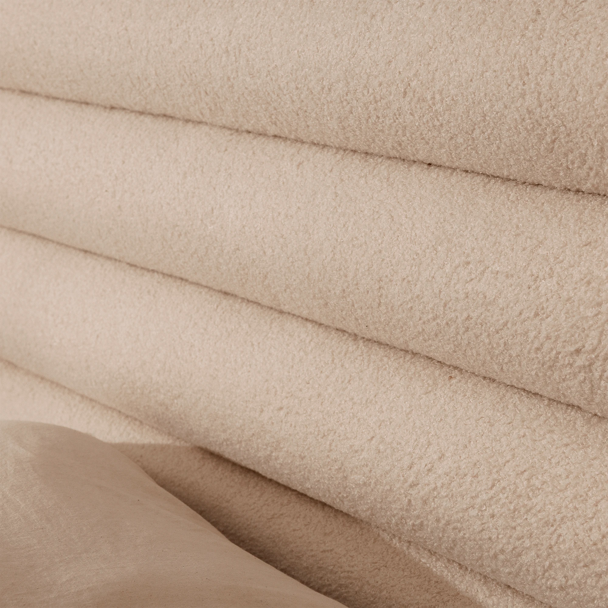 Boxspringbett mit Stauraum FLUFFY