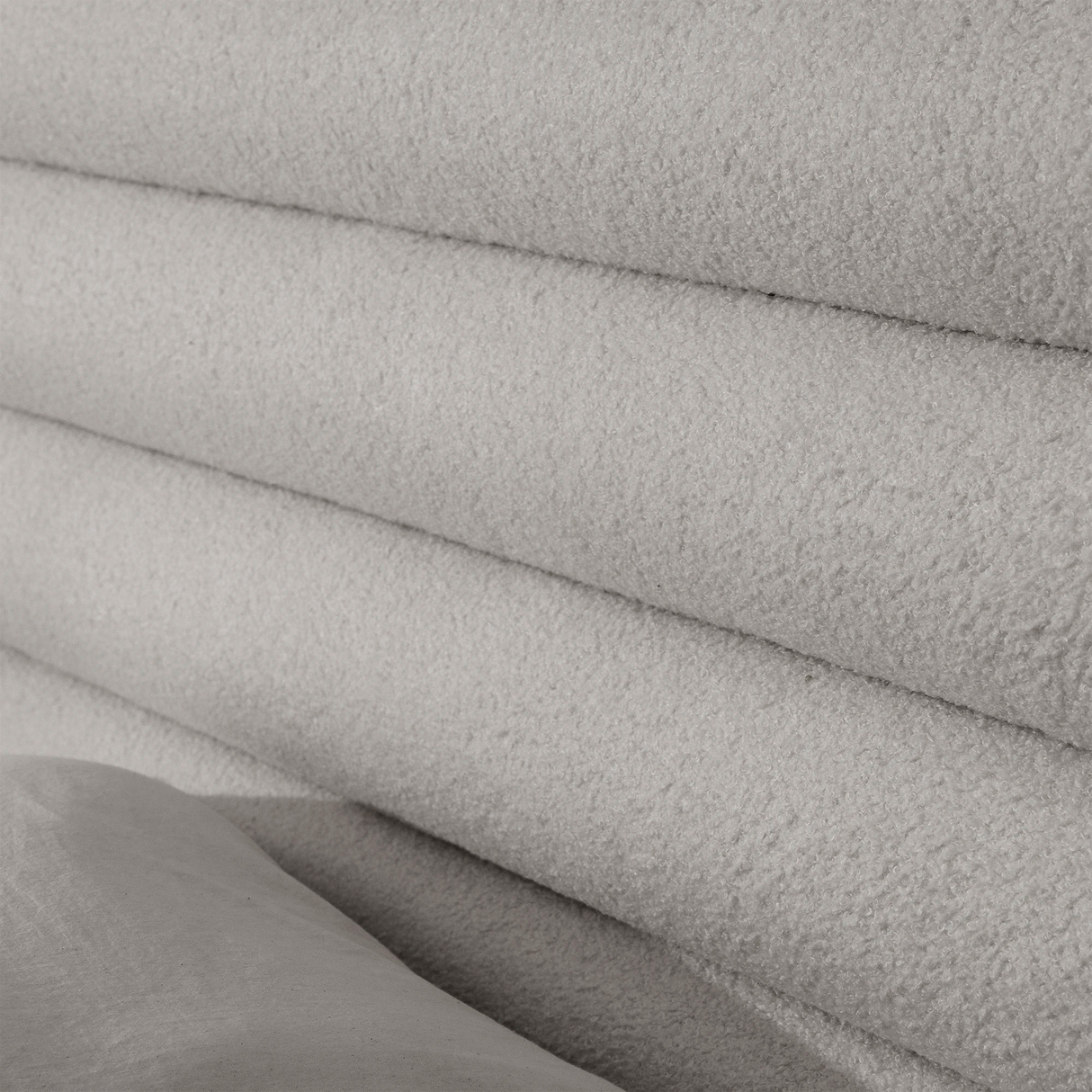 Boxspringbett mit Stauraum FLUFFY