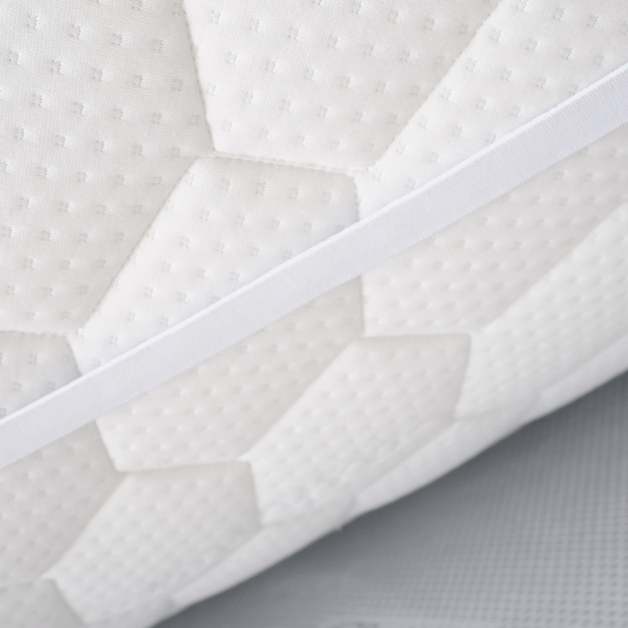 Posteľ s boxspringom a úložným priestorom NOA